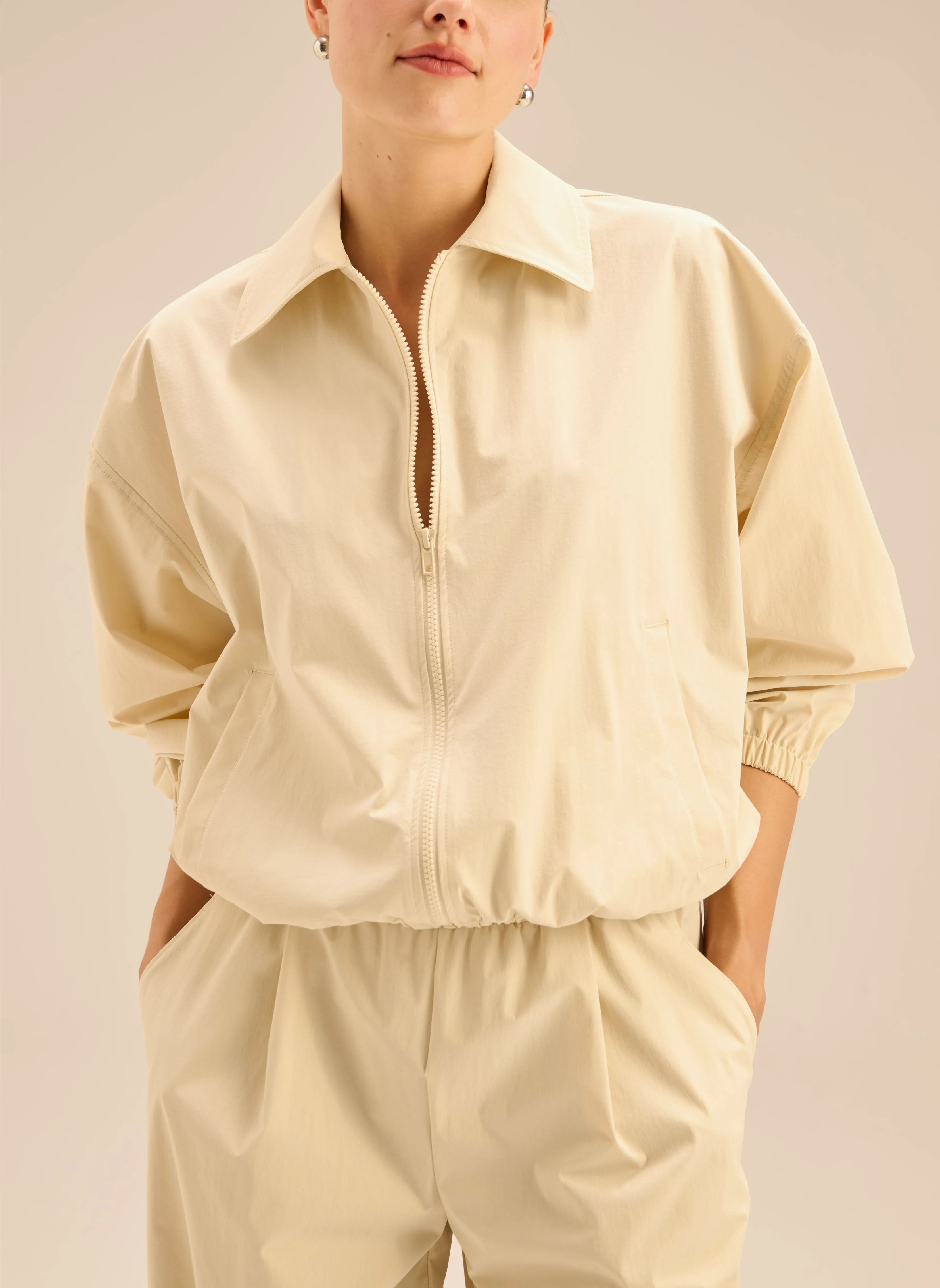 Kurtka z ortalionu w kolorze ecru ze ściągaczami - Stanley sold by Le Brand