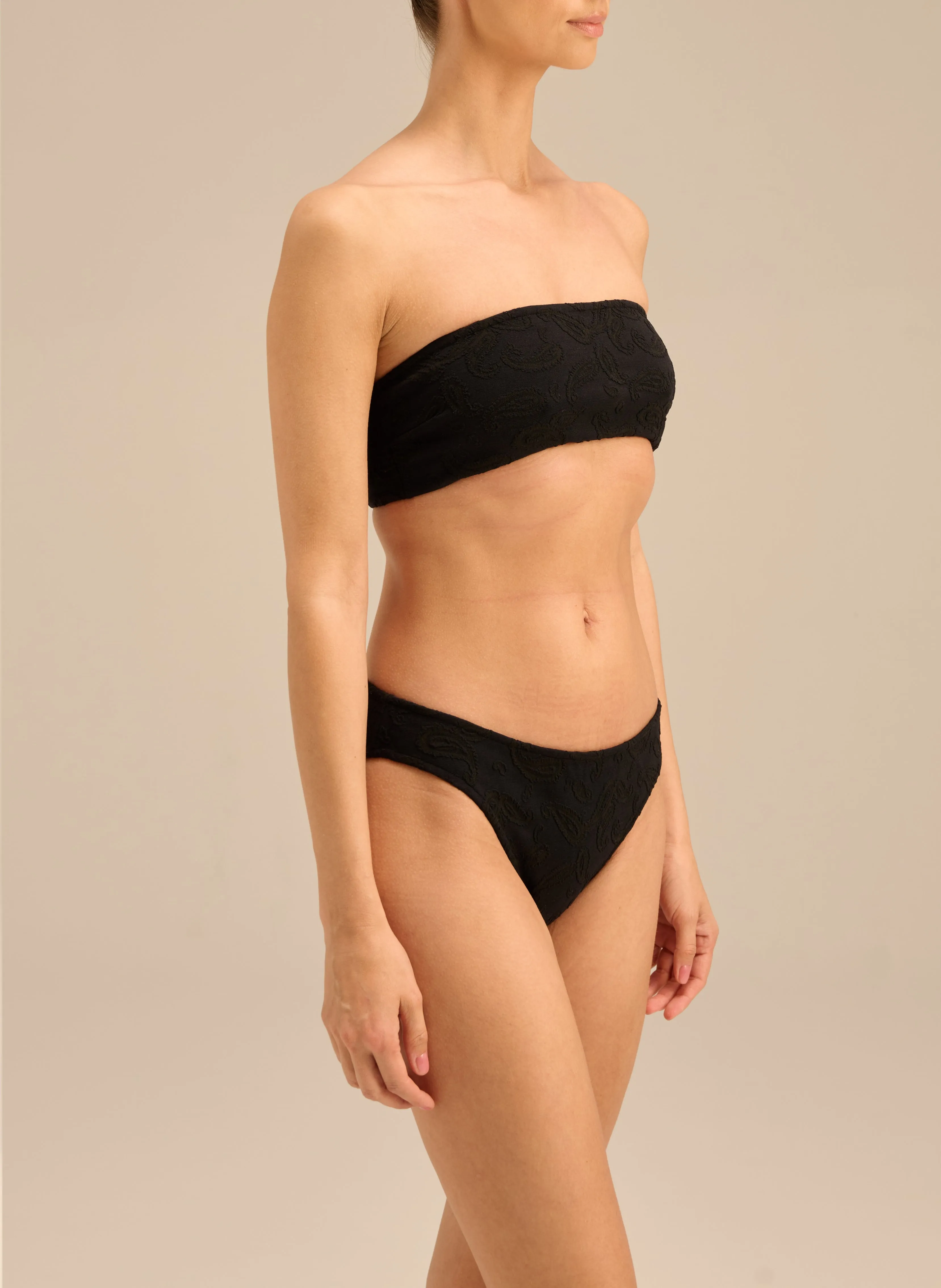 Dół od kostiumu w kolorze czarnym - Aimee sold by Le Brand product image thumbnail 2