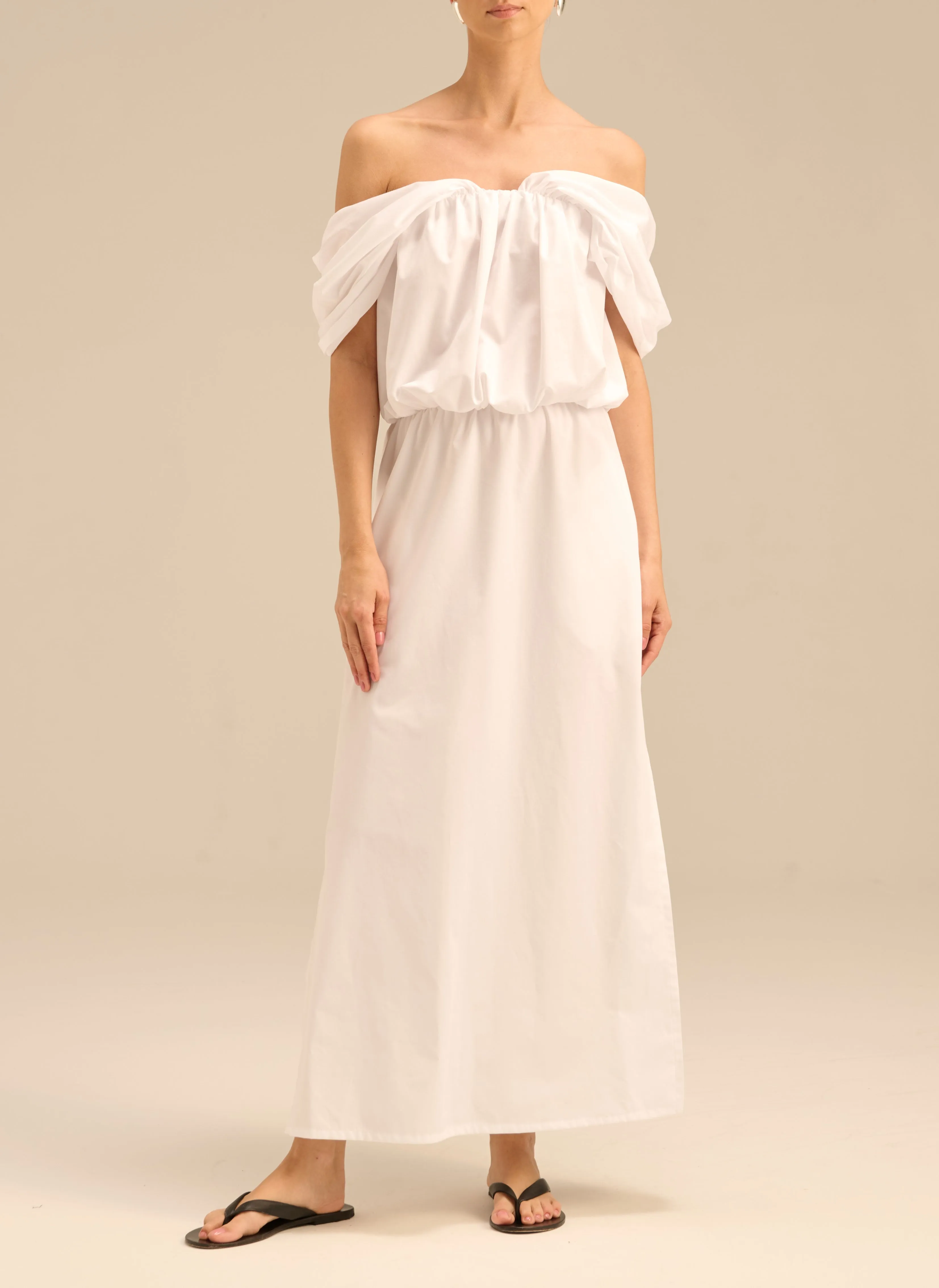 Sukienka maxi z odsłoniętymi ramionami i odcięciem w talii - Charlotte sold by Le Brand product image thumbnail 4