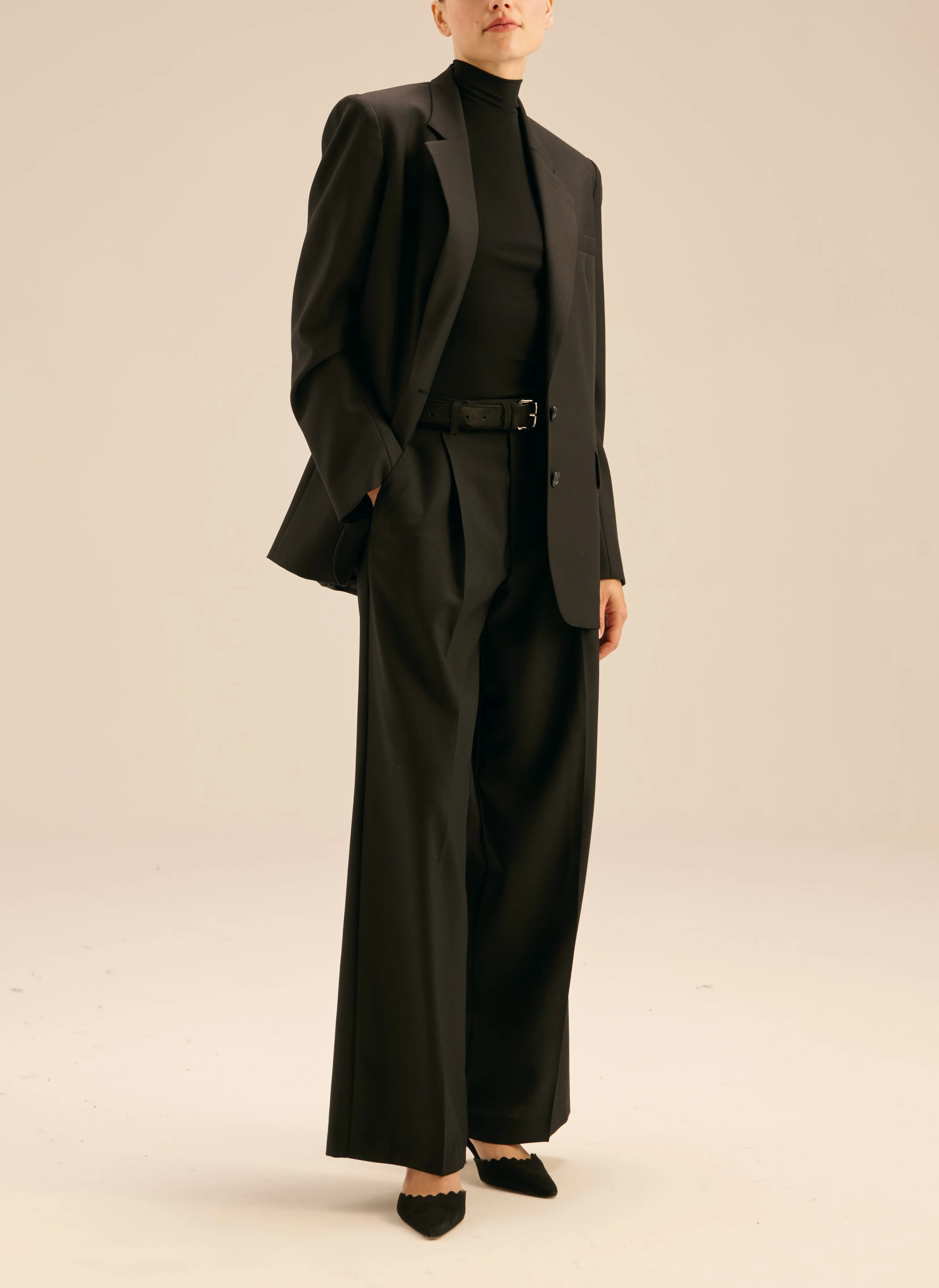 Spodnie z wełny z prostą nogawką w kolorze czarnym - Odell sold by Le Brand product image thumbnail 3