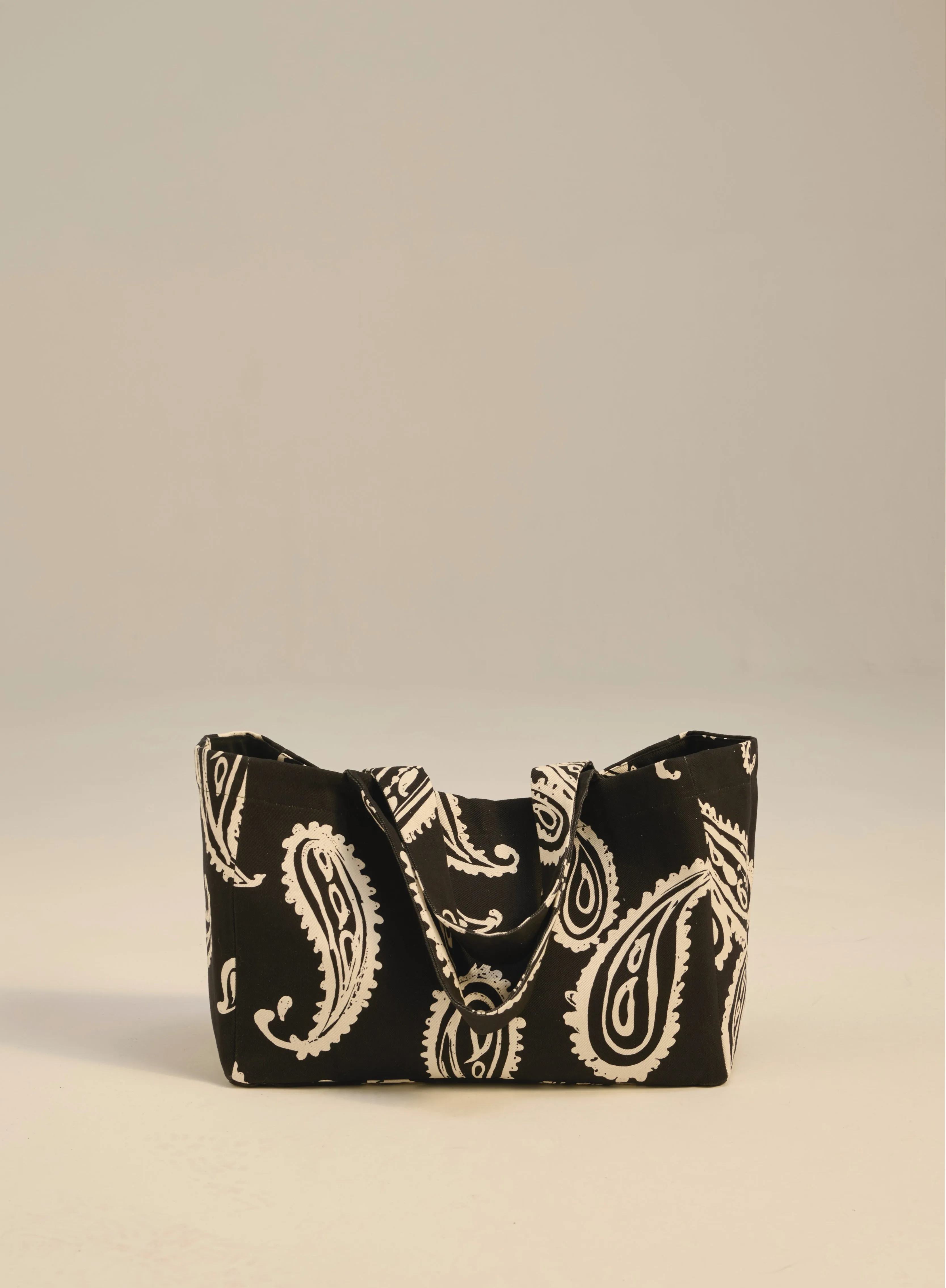 Torba typu shopper średniej wielkości czarna we wzór - Capri mini sold by Le Brand