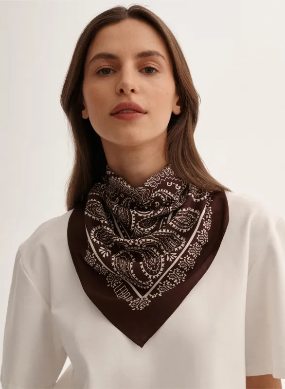 Bandana Burgundowa sold by Le Brand