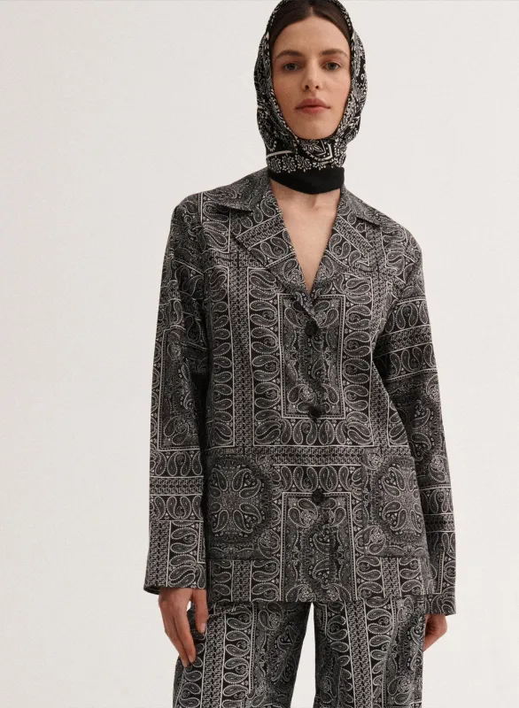 Koszula w piżamowym stylu czarna z wzorem bandany - Julien sold by Le Brand
