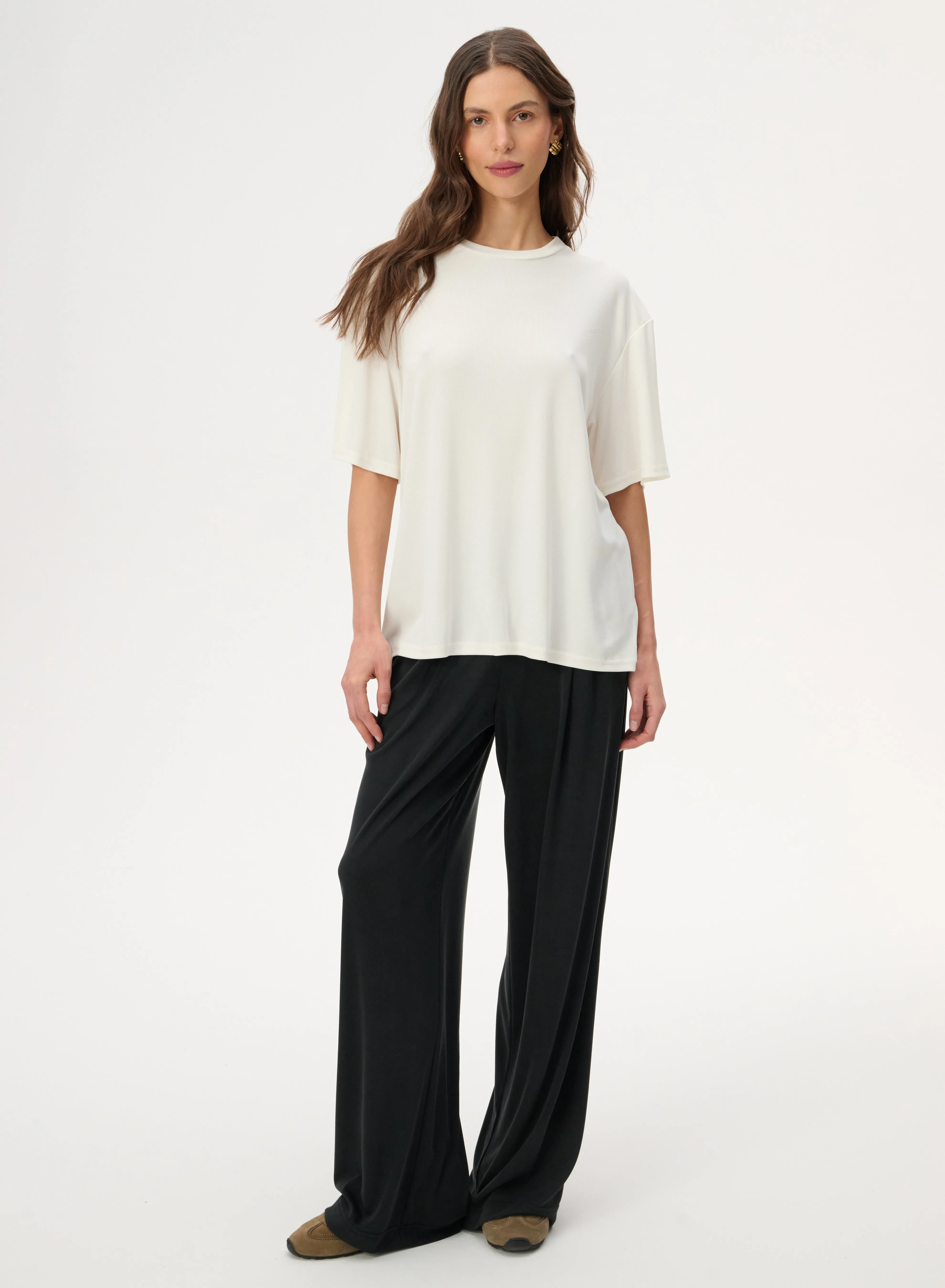 T-shirt z delikatnej dzianiny w kolorze ecru - Ariana sold by Le Brand product image thumbnail 3