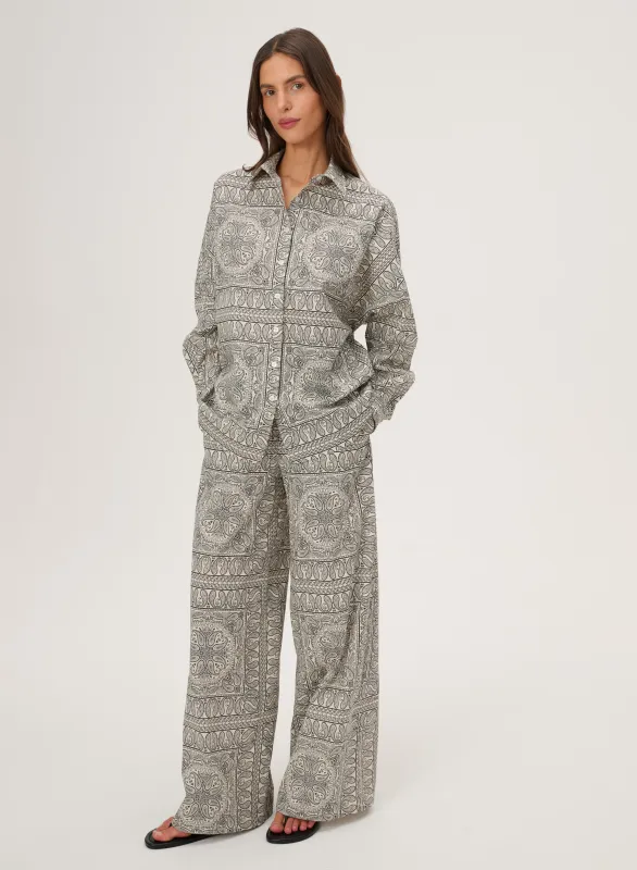Koszula o kroju oversize z nadrukiem bandany w kolorze ecru - Meryl made by Le Brand