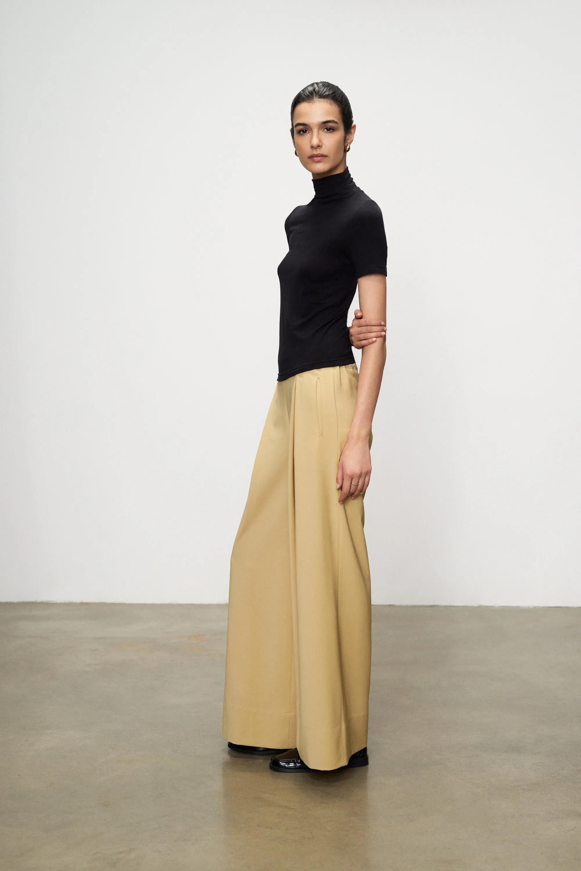 Spodnie Row sold by 303 Avenue product image thumbnail 4