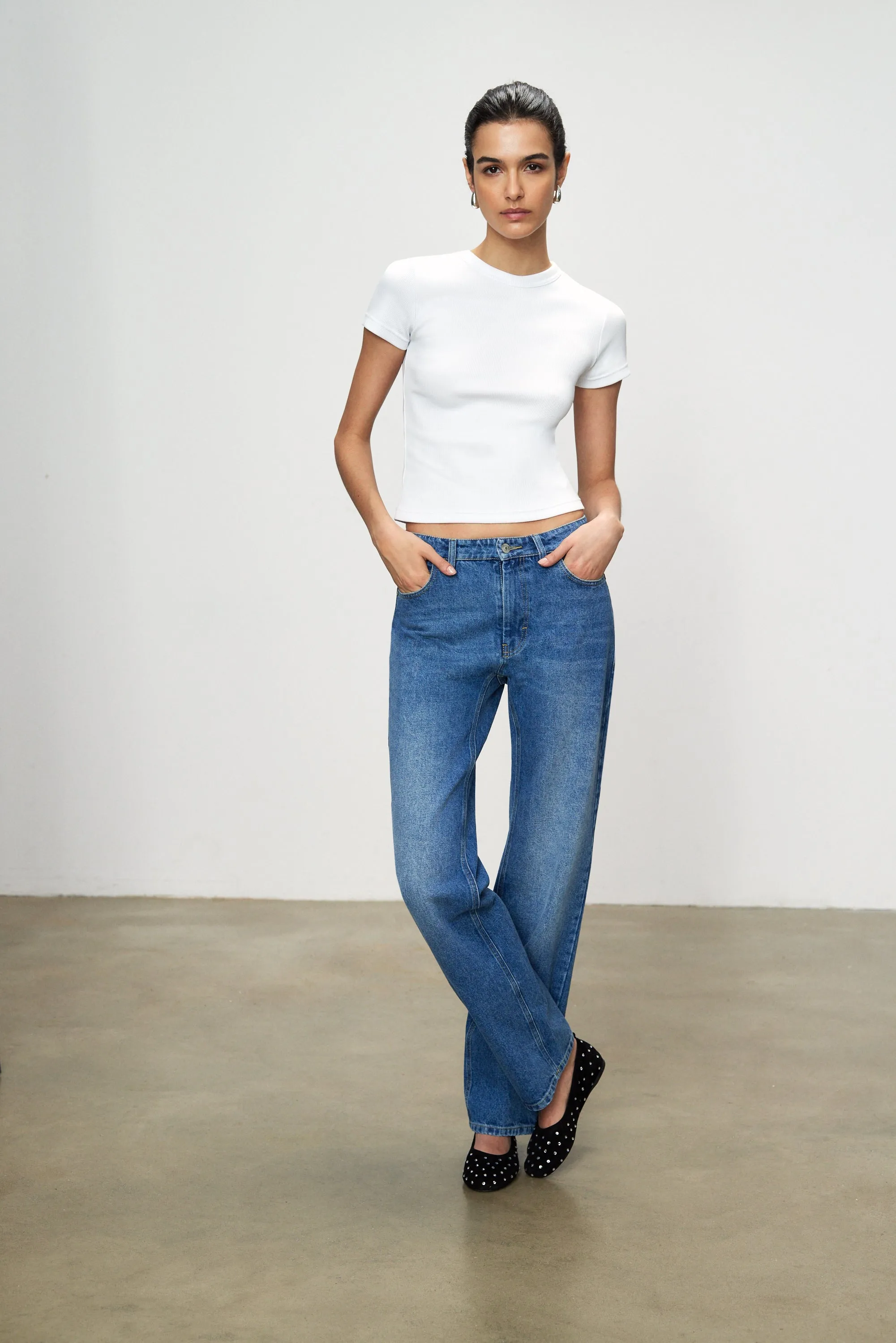 T-Shirt Uno sold by 303 Avenue product image thumbnail 3