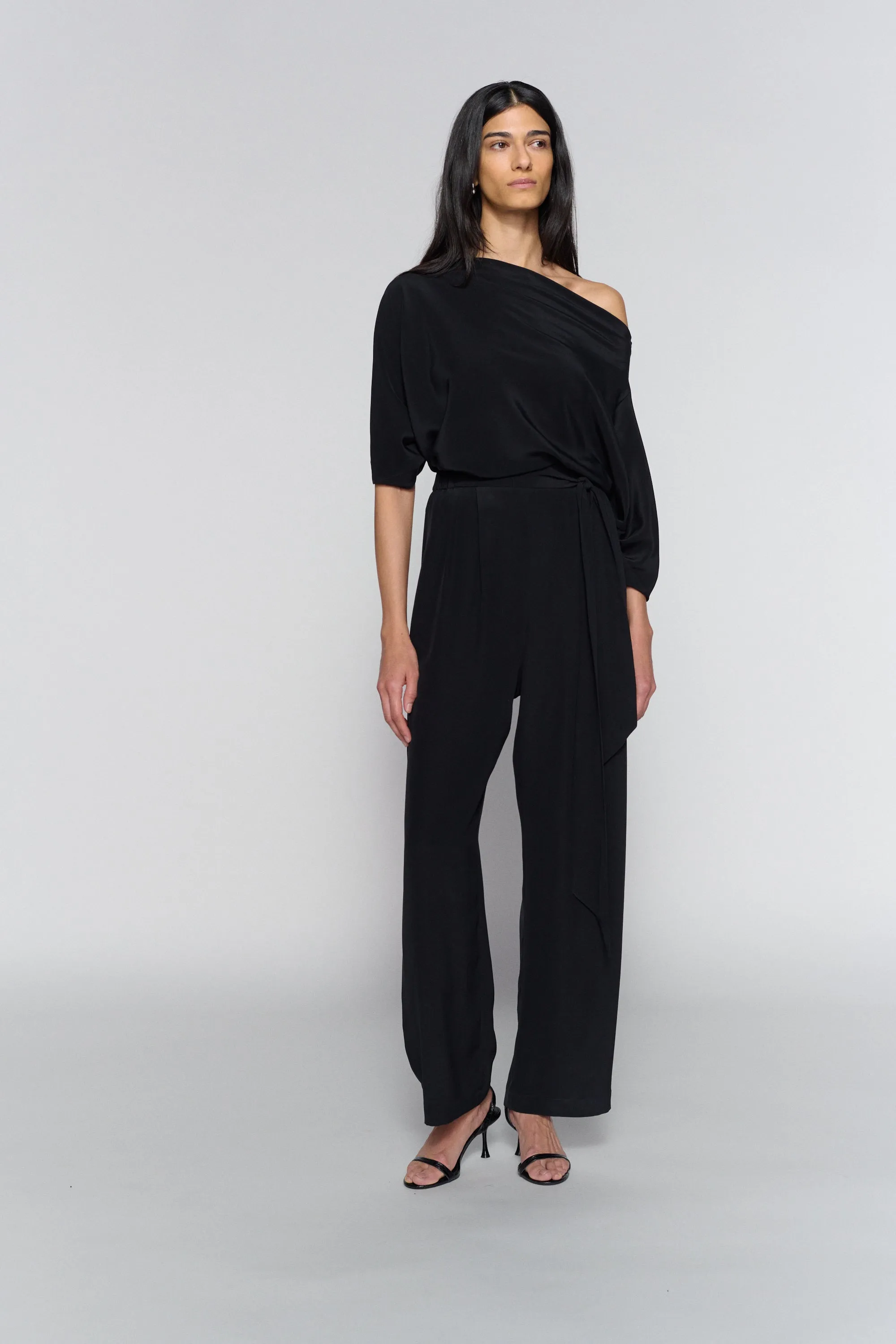 Spodnie Reed sold by 303 Avenue product image thumbnail 2