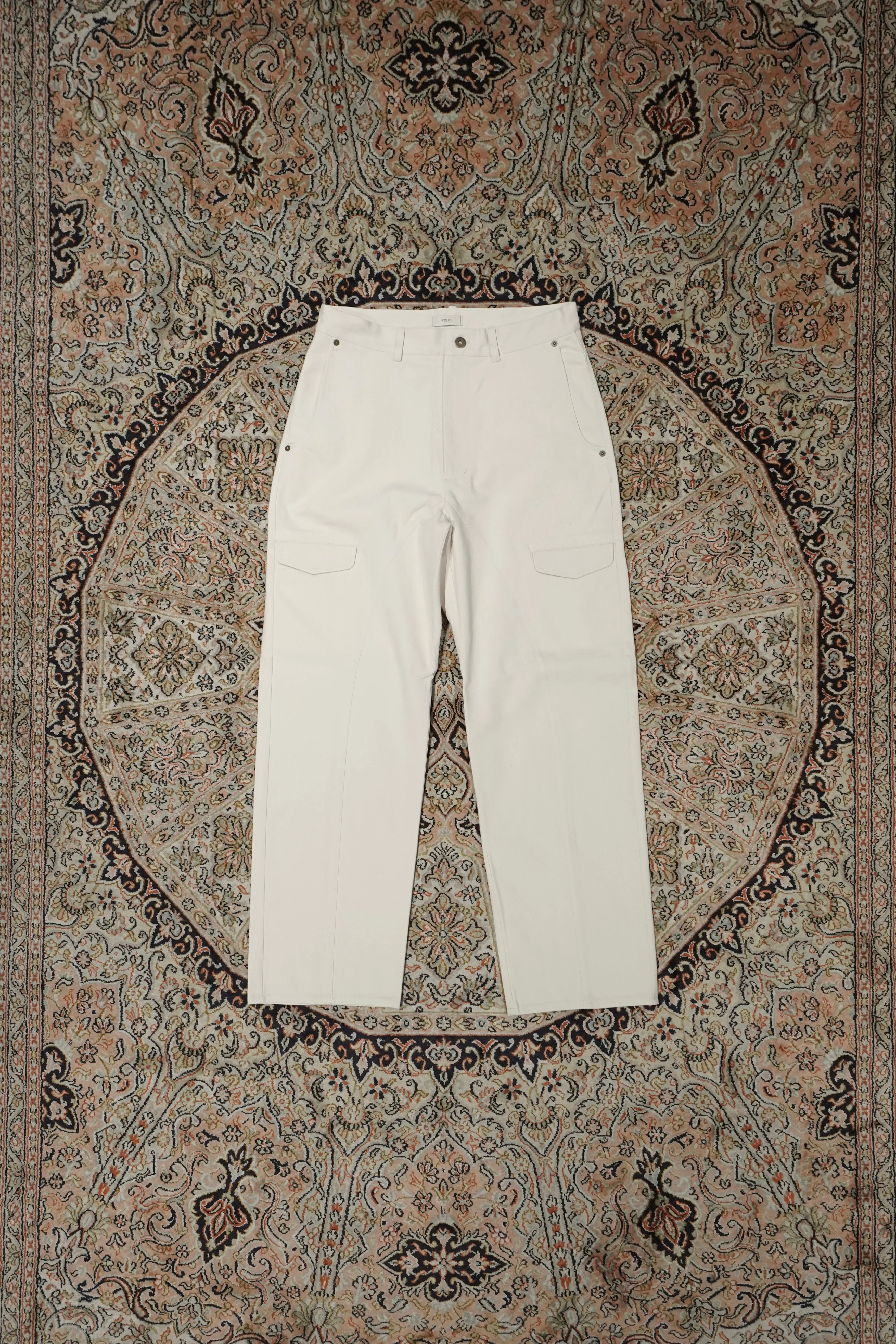 STEAF EXPLORER’S DENIM PANTS (LEGHORN WHITE) sold by CEDARWOOD