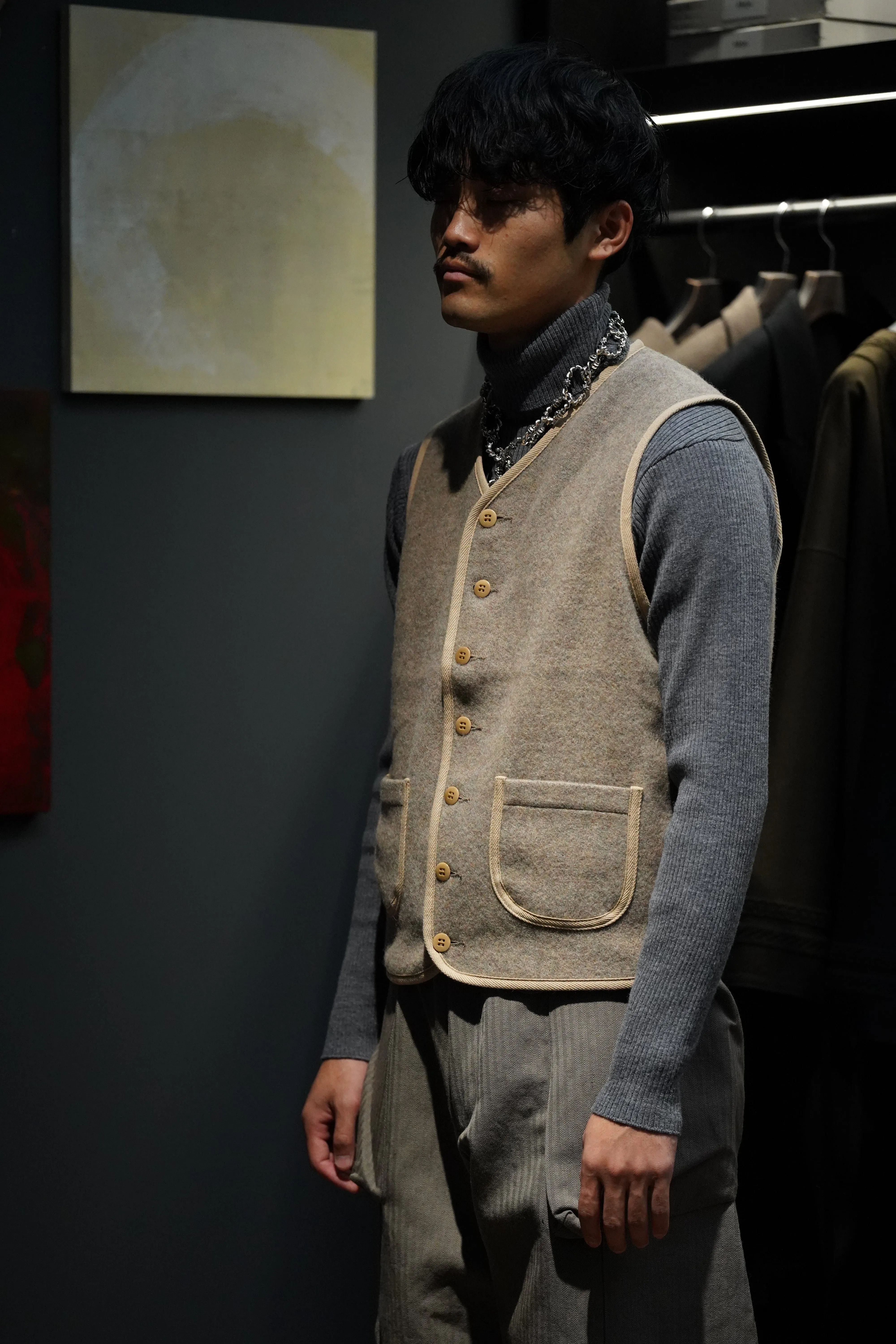Taiga Takahashi BLANKET VEST (BEIGE) sold by CEDARWOOD product image thumbnail 4
