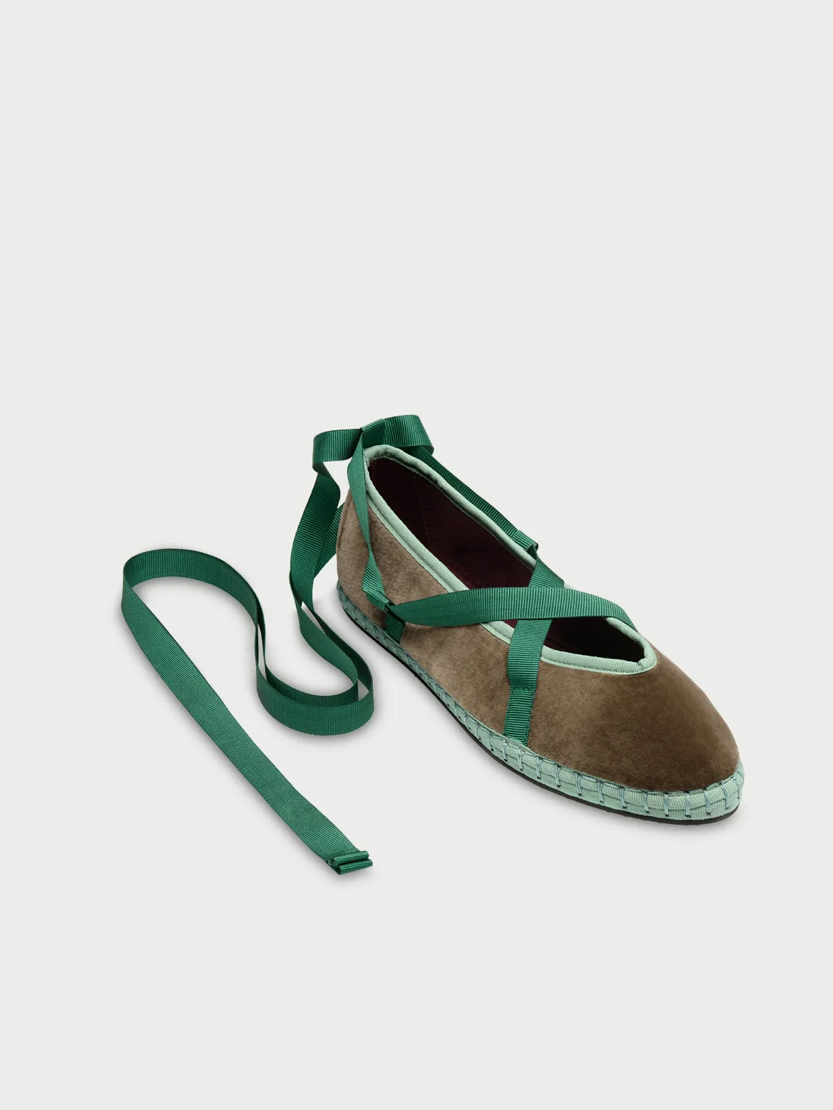 Twist sold by Flabelus product image thumbnail 2