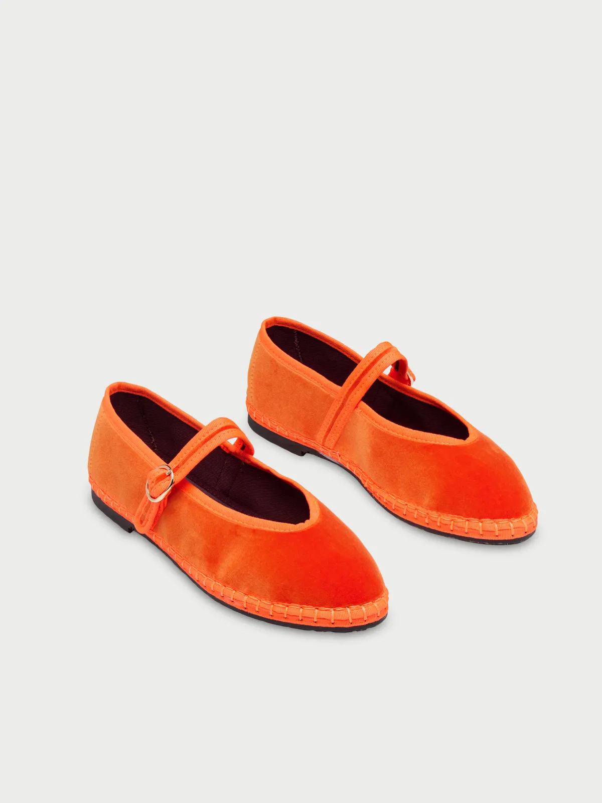 Pierre Orange sold by Flabelus