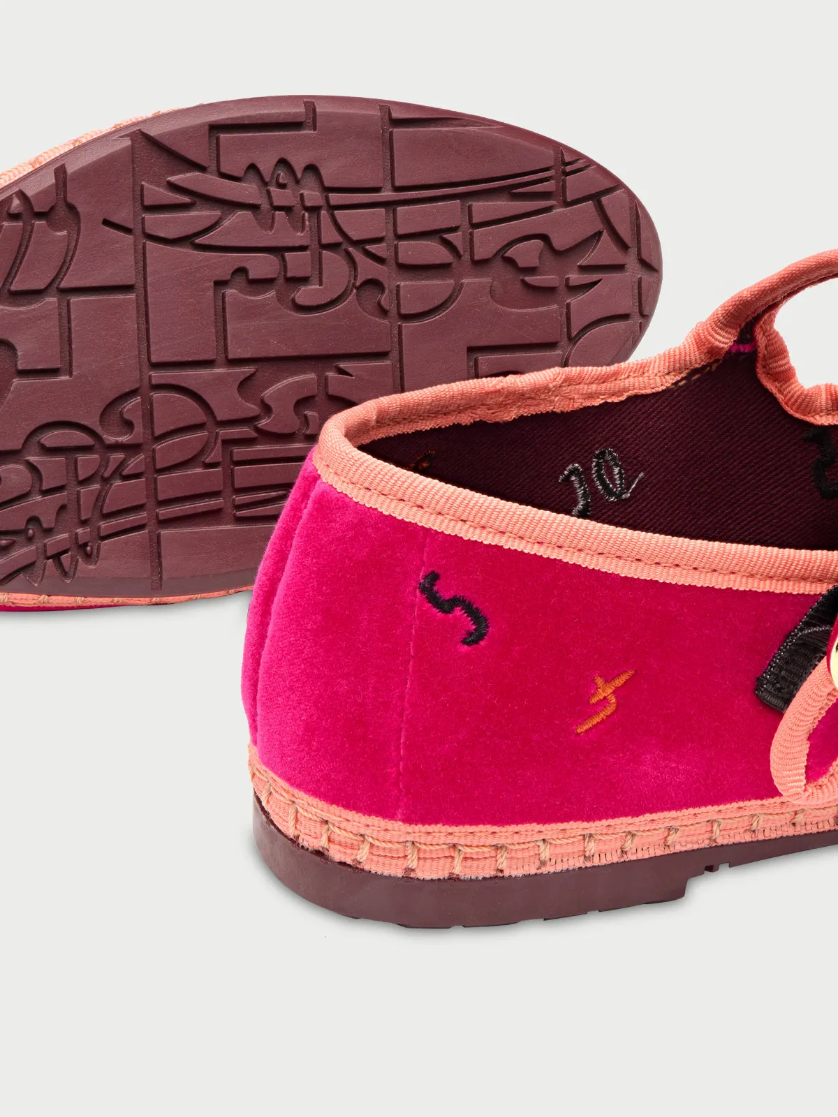 I'm late sold by Flabelus product image thumbnail 4