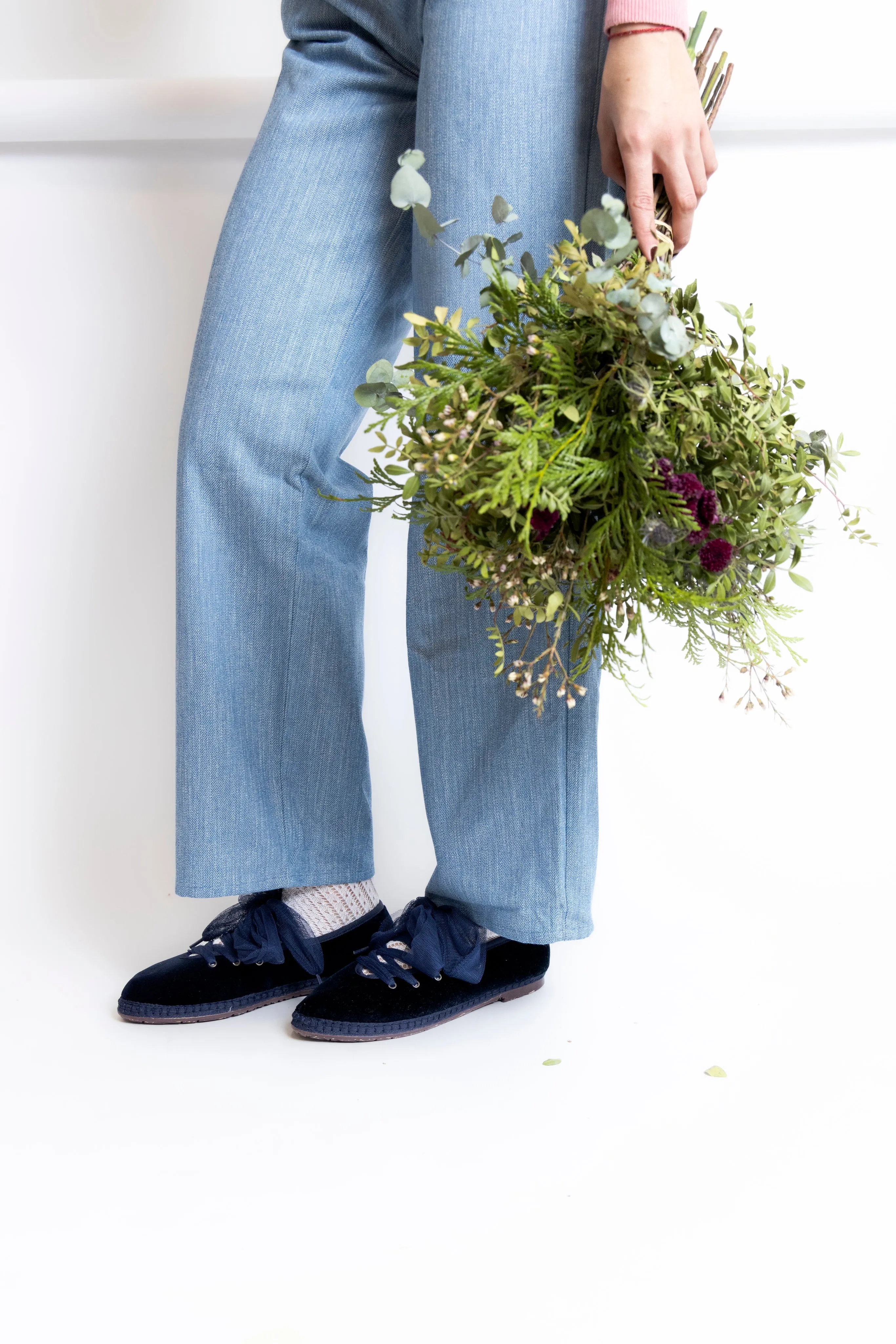 Ginevra Navy sold by Flabelus