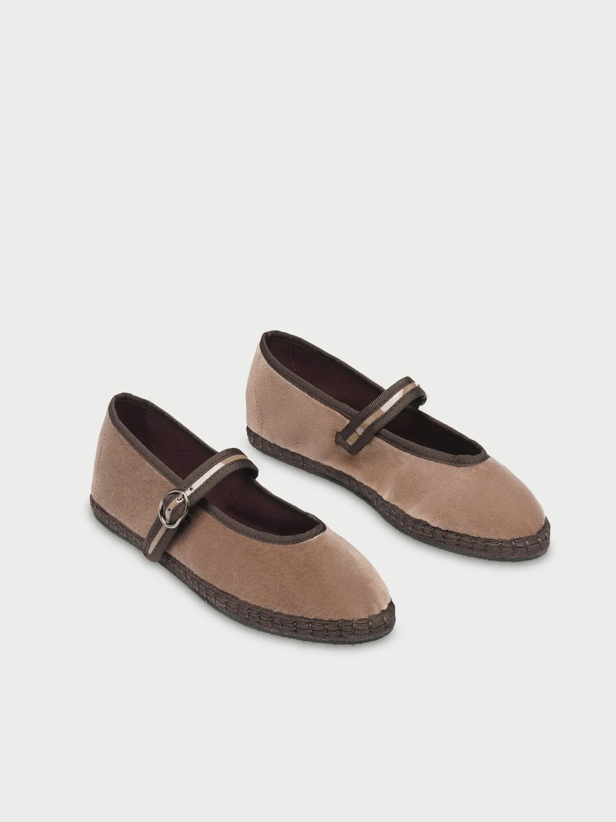 Pierre Beige sold by Flabelus product image thumbnail 4