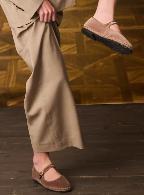 Alcmena sold by Flabelus product image thumbnail 2