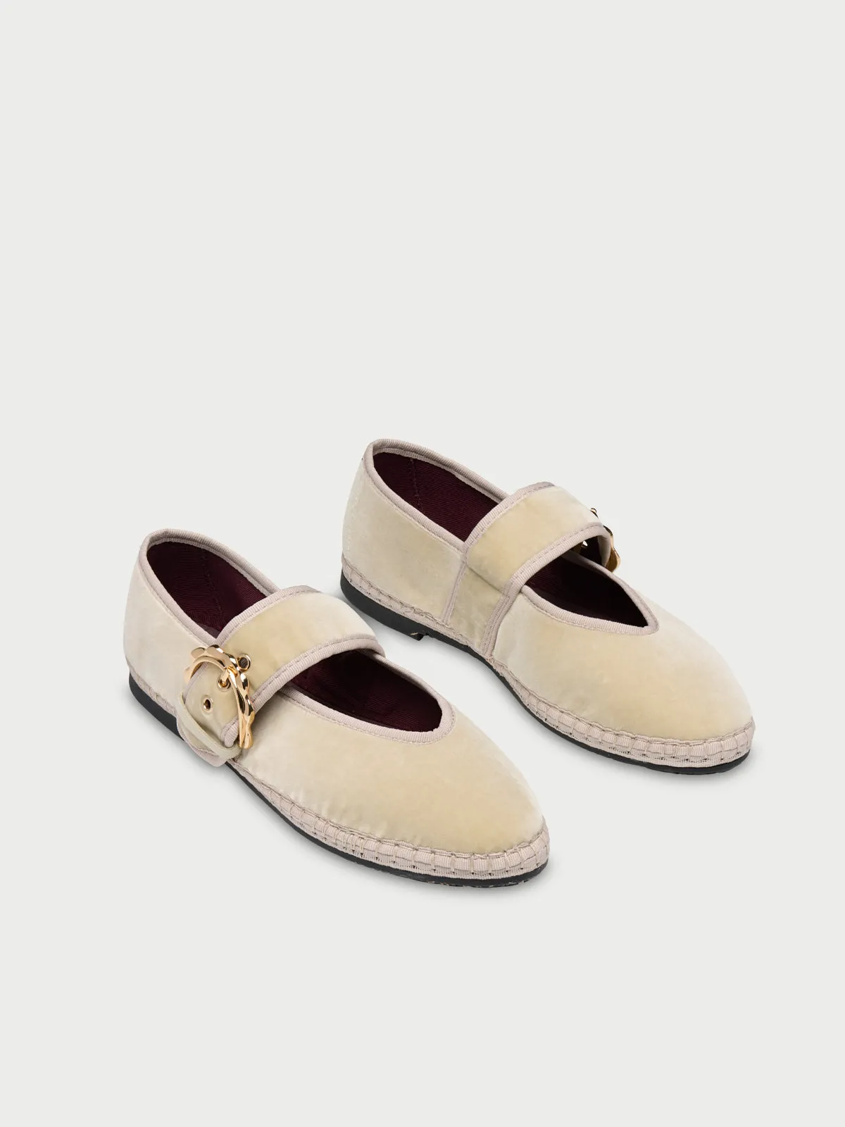 Sophie Cream sold by Flabelus product image thumbnail 2