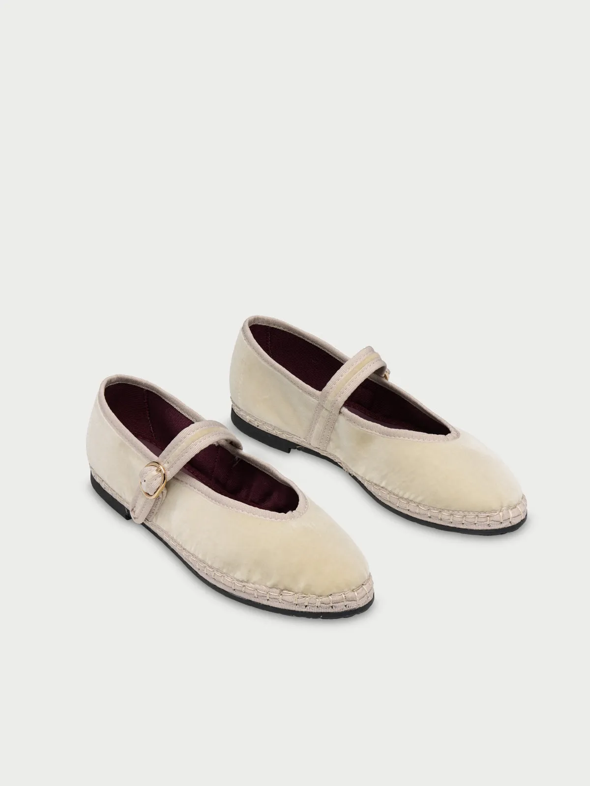 Pierre Cream sold by Flabelus product image thumbnail 2