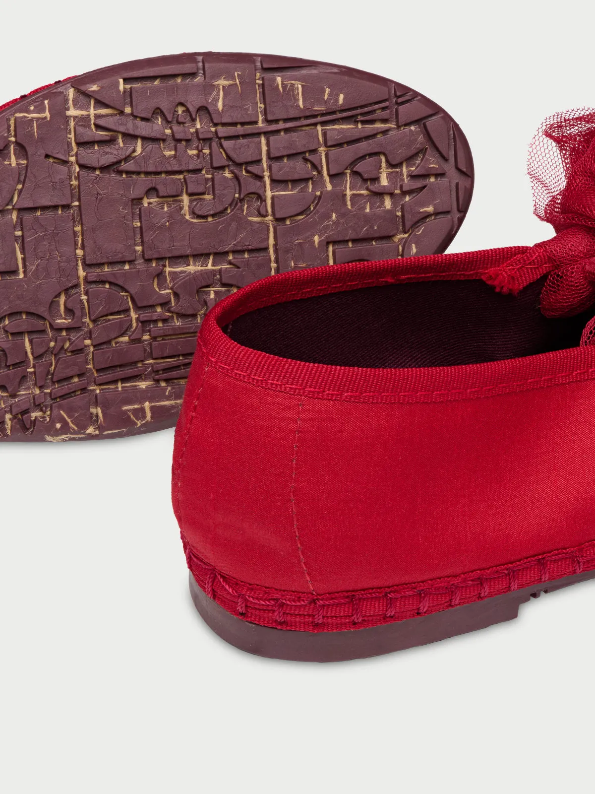 Ginevra Deep Red sold by Flabelus product image thumbnail 3