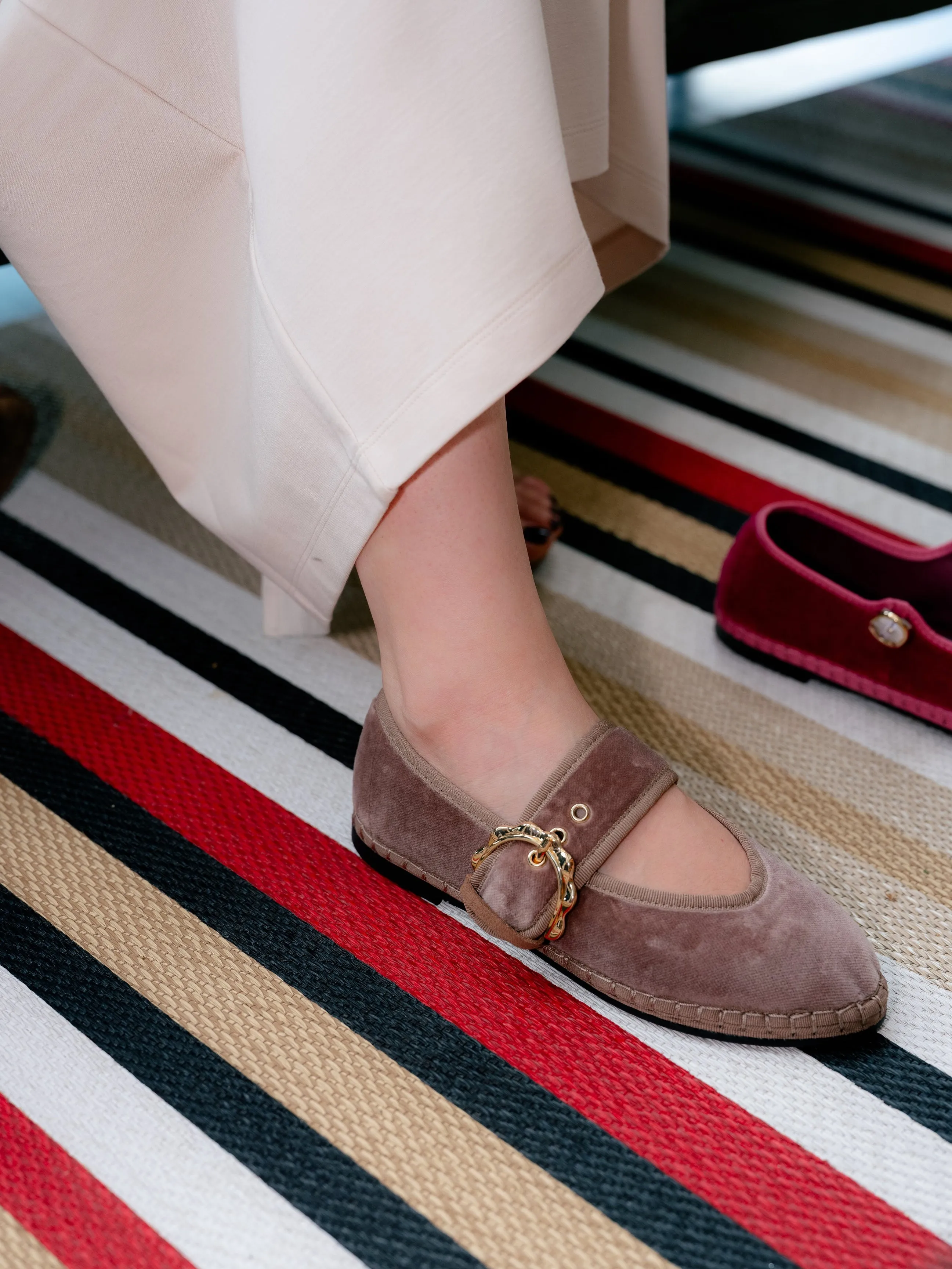 Sophie Brown sold by Flabelus product image thumbnail 4