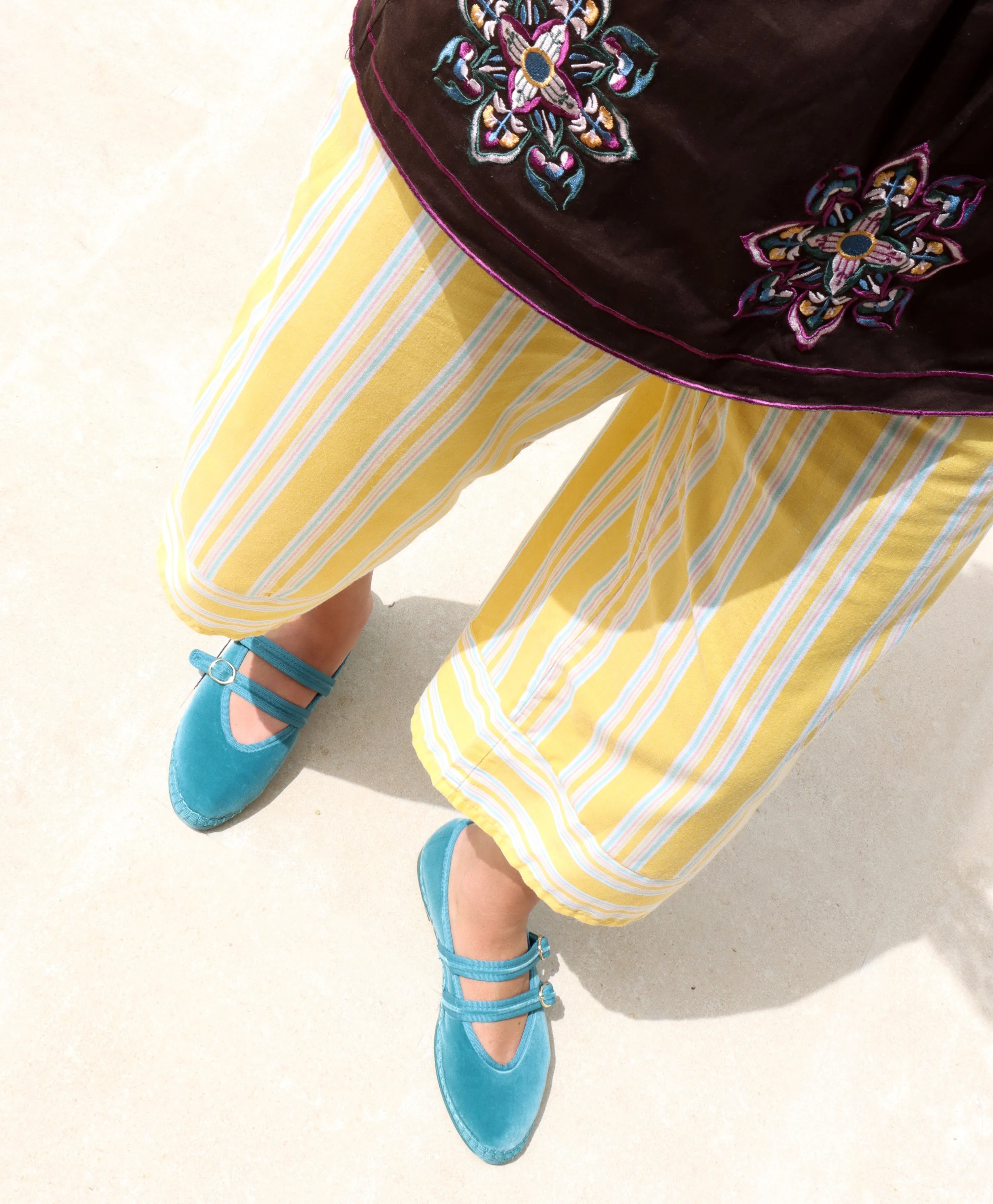 Lady Claire Green sold by Flabelus product image thumbnail 4