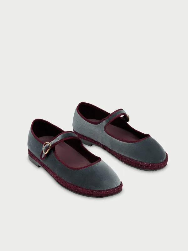 Cinderella Georgina made by Flabelus