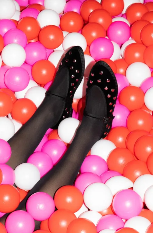 Mae Silver Black made by Flabelus