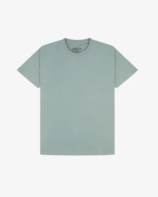 7006 Essential t-shirt - steel made by uskees