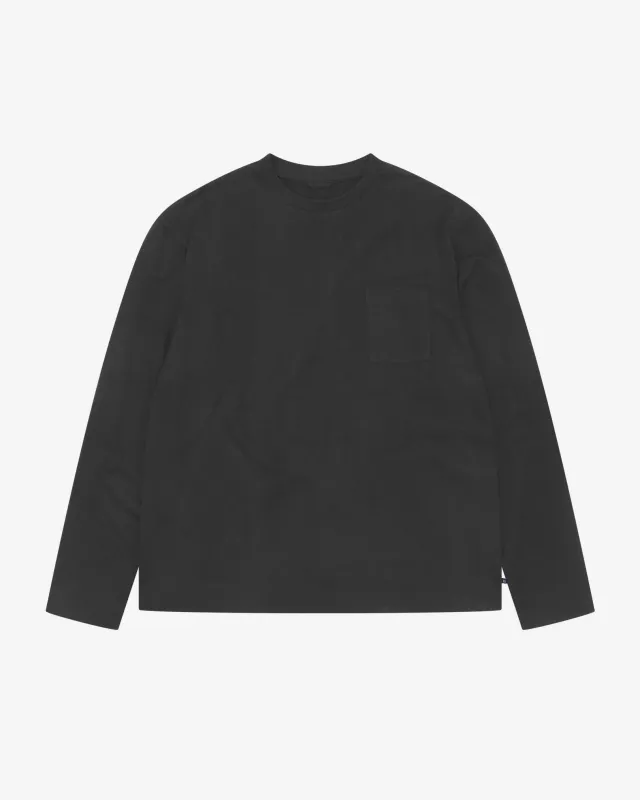 7010 Essential long sleeve t-shirt - faded black made by uskees