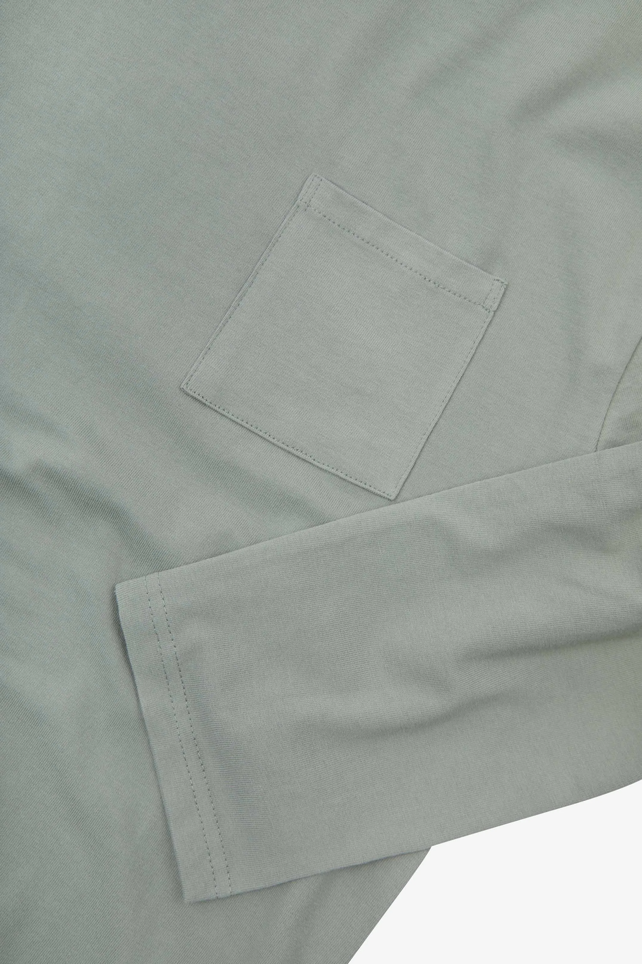 7010 Essential long sleeve t-shirt - steel sold by uskees product image thumbnail 3