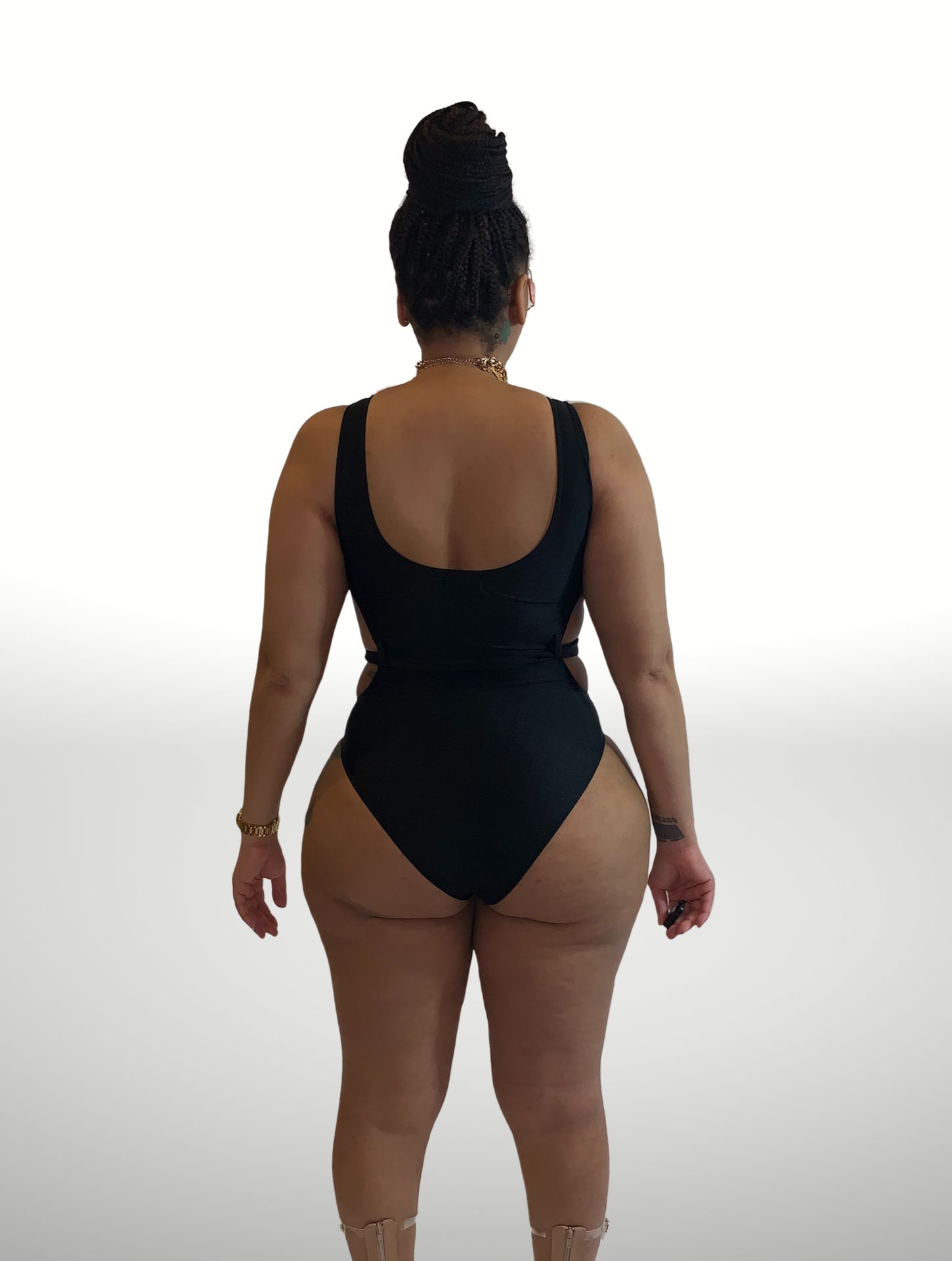 Rehab swimsuit sold by Every Girl's Obsession product image thumbnail 3