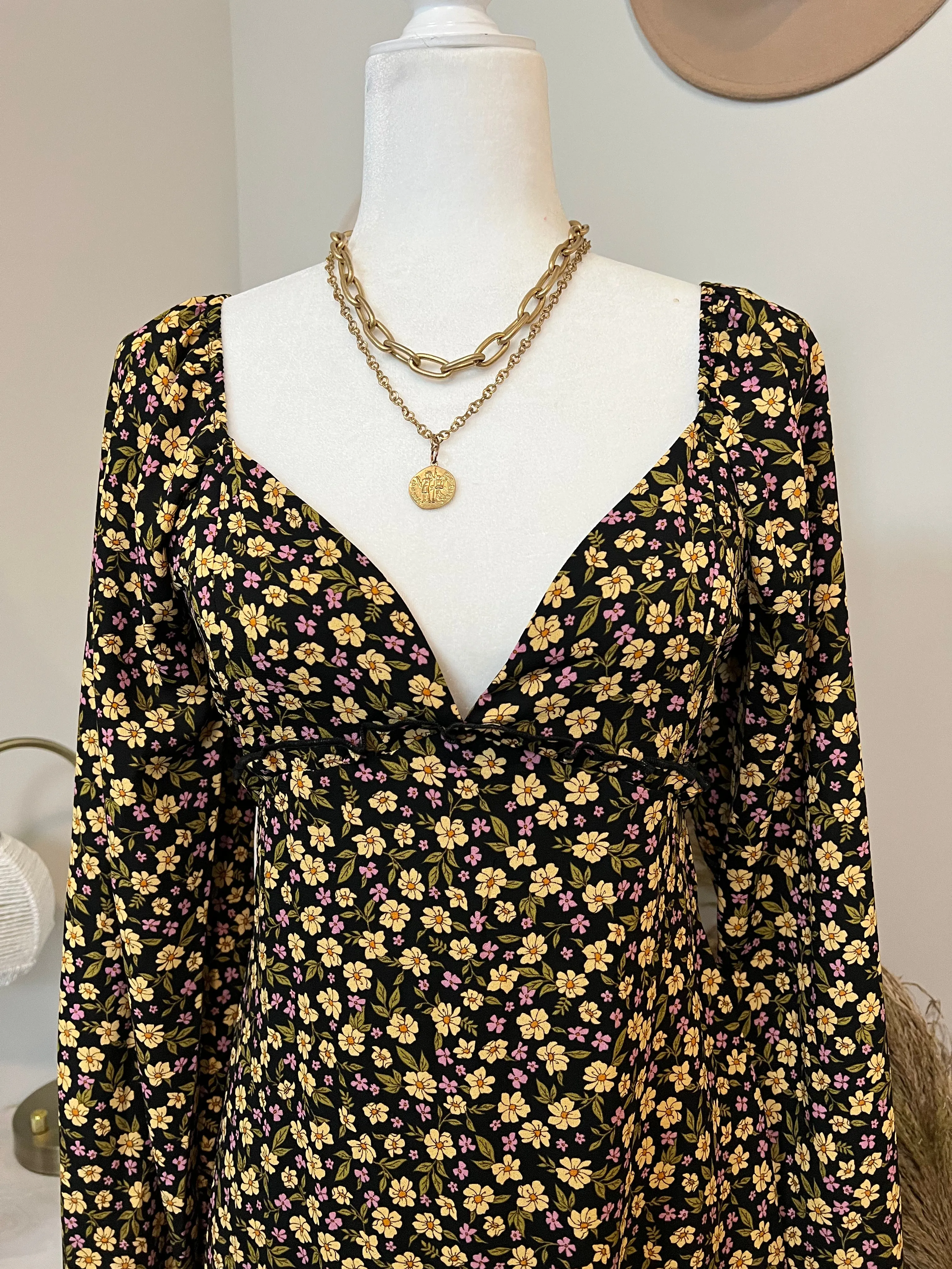 DITSY SLIT FRONT MINI DRESS sold by Chic by Ally B product image thumbnail 3