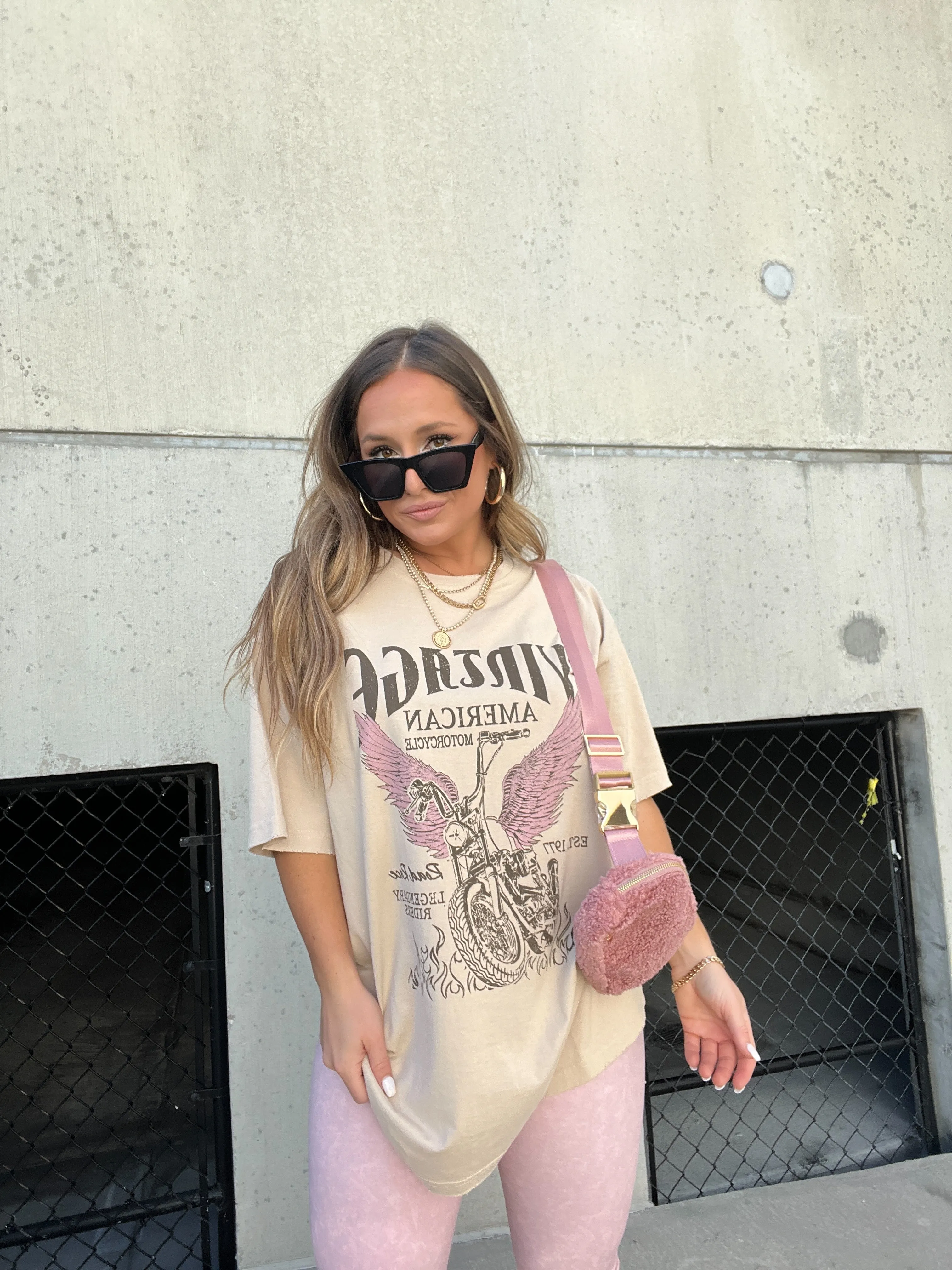 VINTAGE MOTORS TEE BEIGE sold by Chic by Ally B