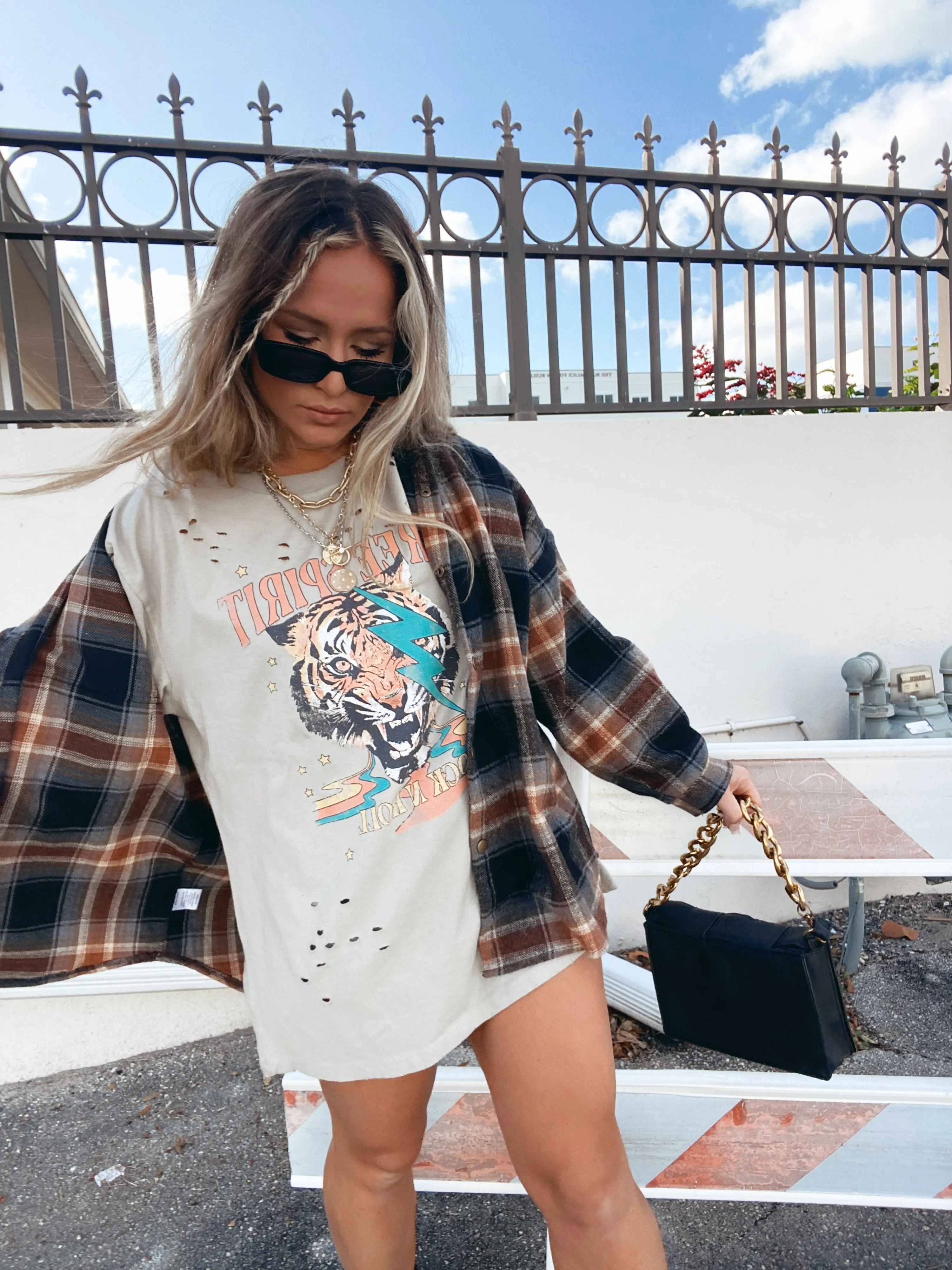 FREE SPIRIT DISTRESSED TEE BLUE LIGHTENING sold by Chic by Ally B product image thumbnail 4