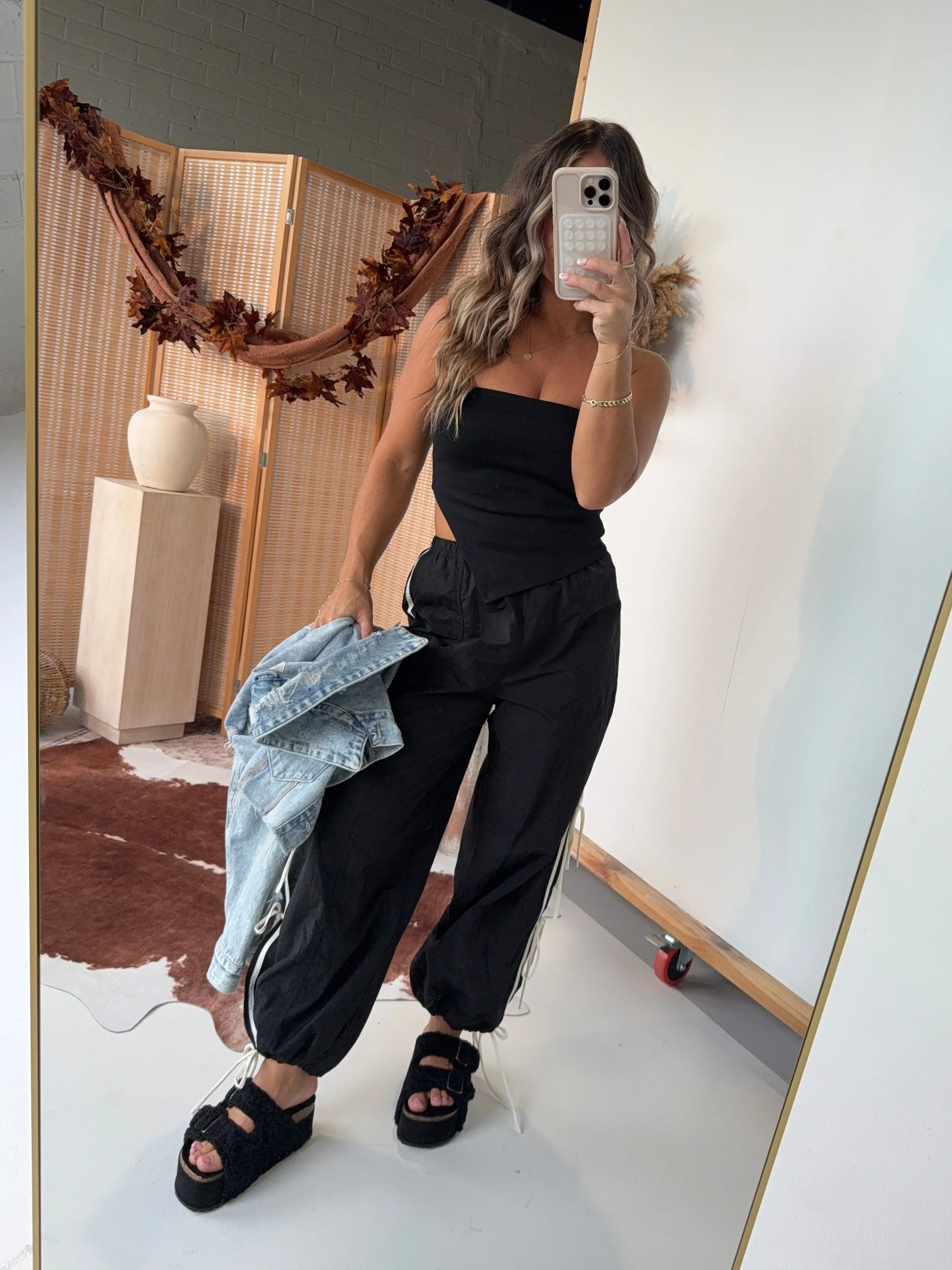 Tailgate Bow Tie Pants Black sold by Chic by Ally B product image thumbnail 5