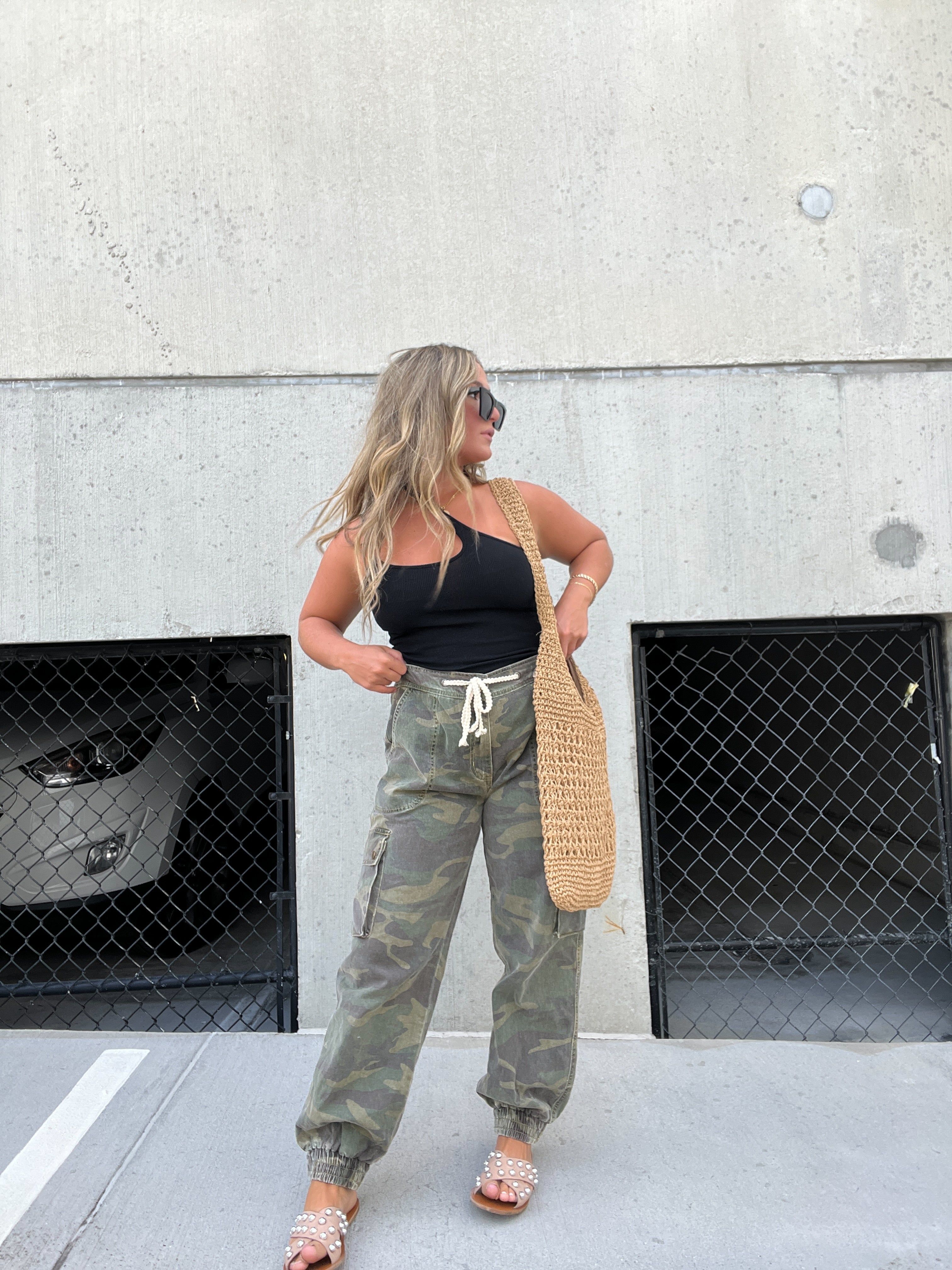 BLACK CONTOUR ONE SHOULDER TANK sold by Chic by Ally B product image thumbnail 4