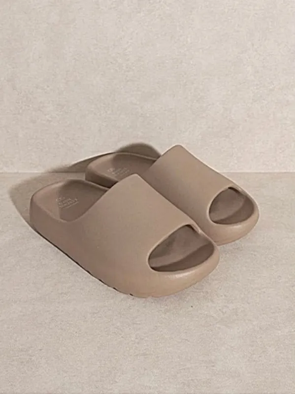 YEEZY DUPES BEIGE sold by Chic by Ally B