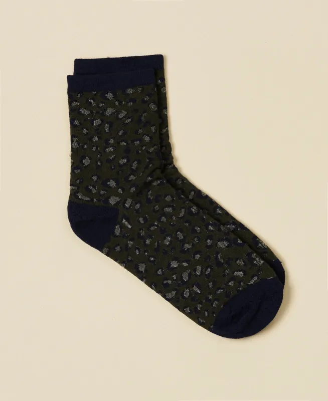 Women's Leopard Jacquard-Knit Cotton Socks sold by Somatchi