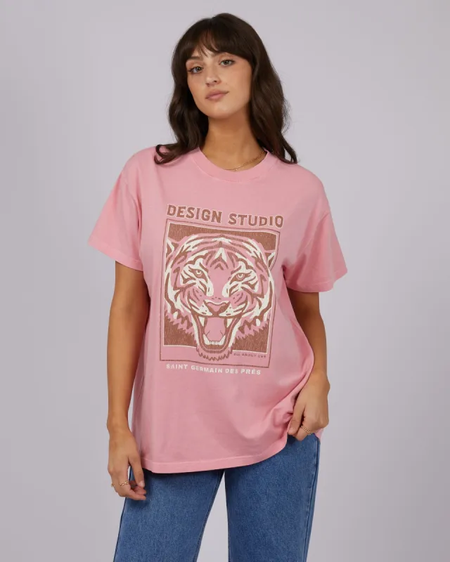 Studio Standard Tee Pink made by All About Eve
