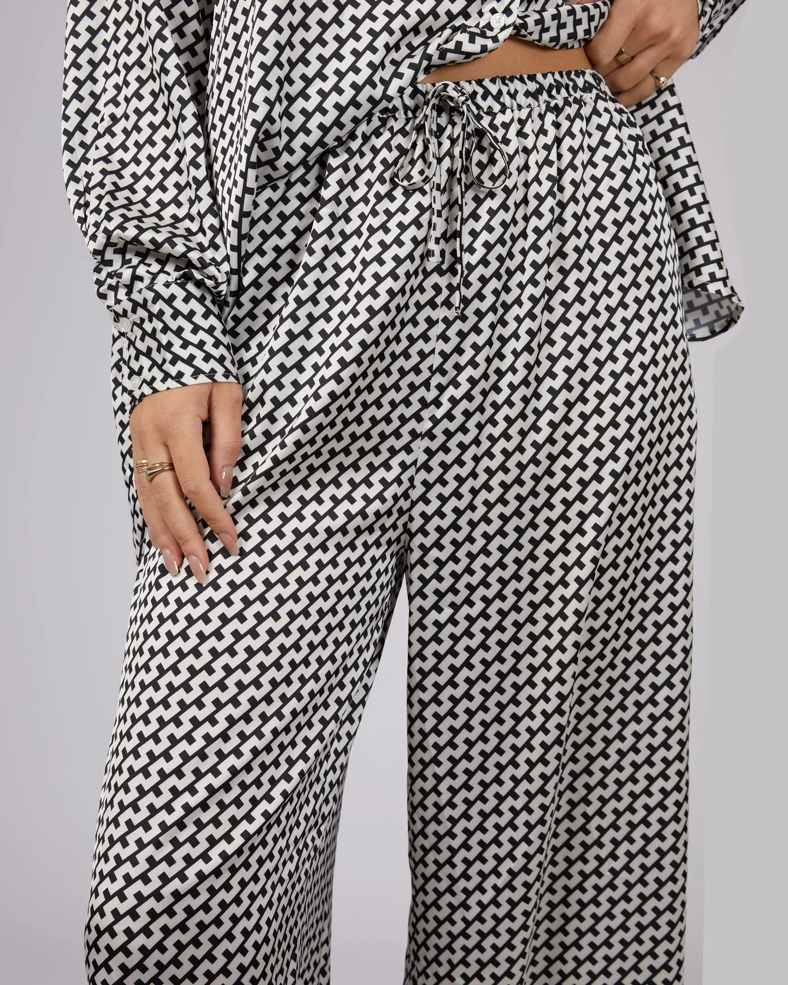 Ashlee Pant Print sold by edge clothing product image thumbnail 5