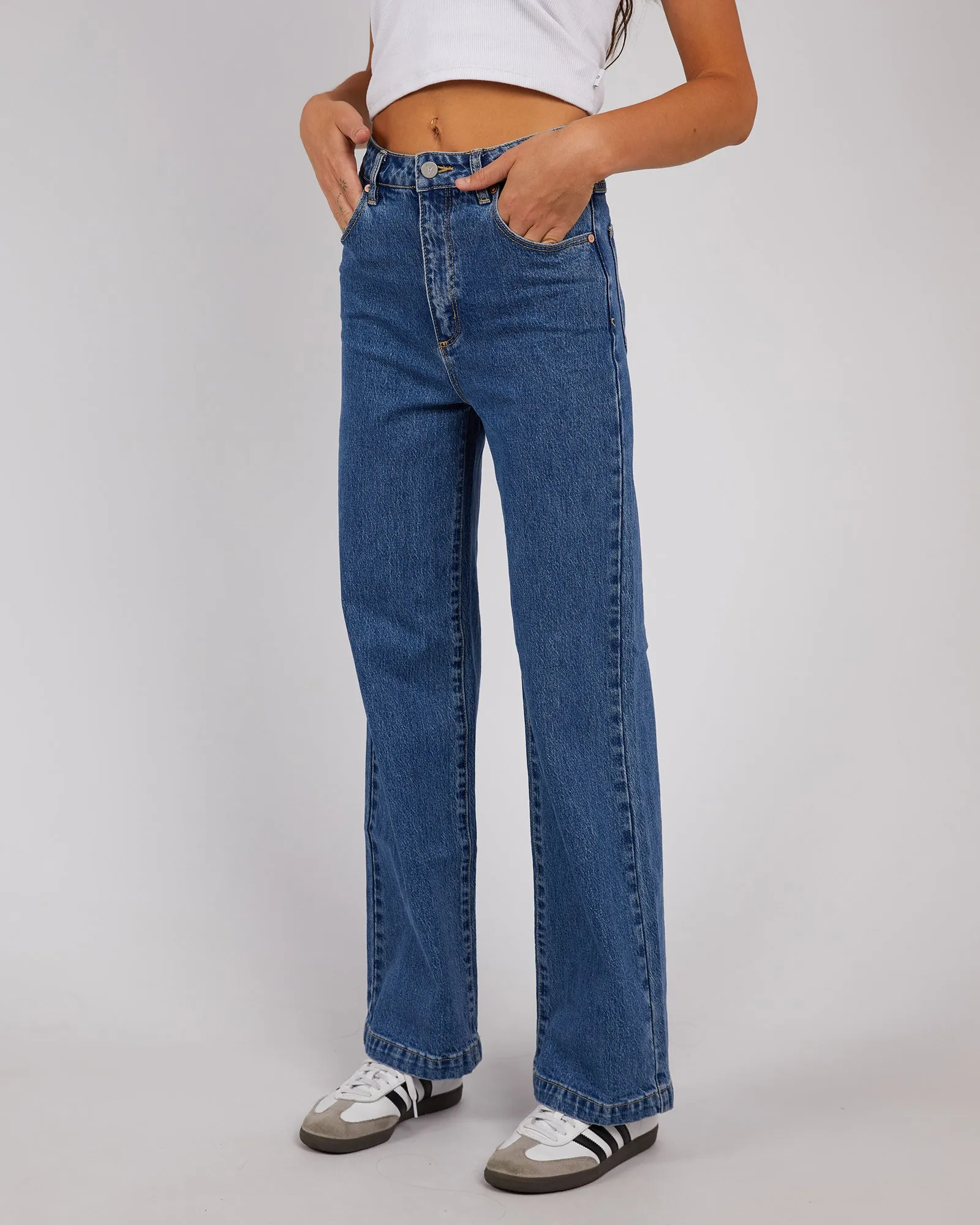 A 94 High & Wide Jean Chantelle Mid Blue sold by edge clothing product image thumbnail 4