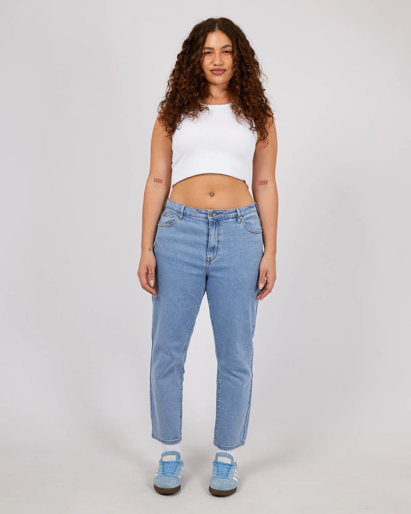 Monica Mom Jean Heritage Blue sold by edge clothing product image thumbnail 2