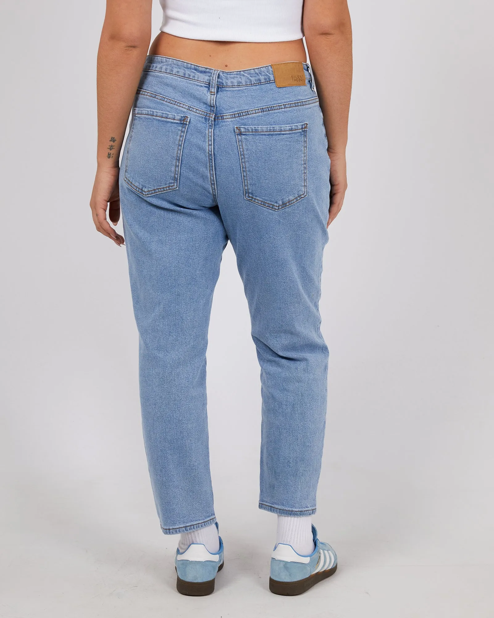 Monica Mom Jean Heritage Blue sold by edge clothing product image thumbnail 3