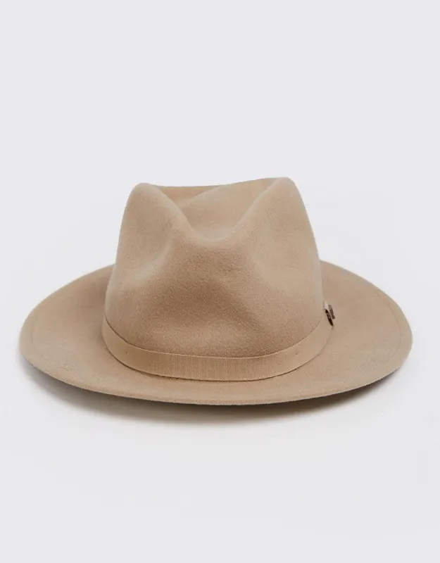 Messer Packable Fedora Sand sold by edge clothing