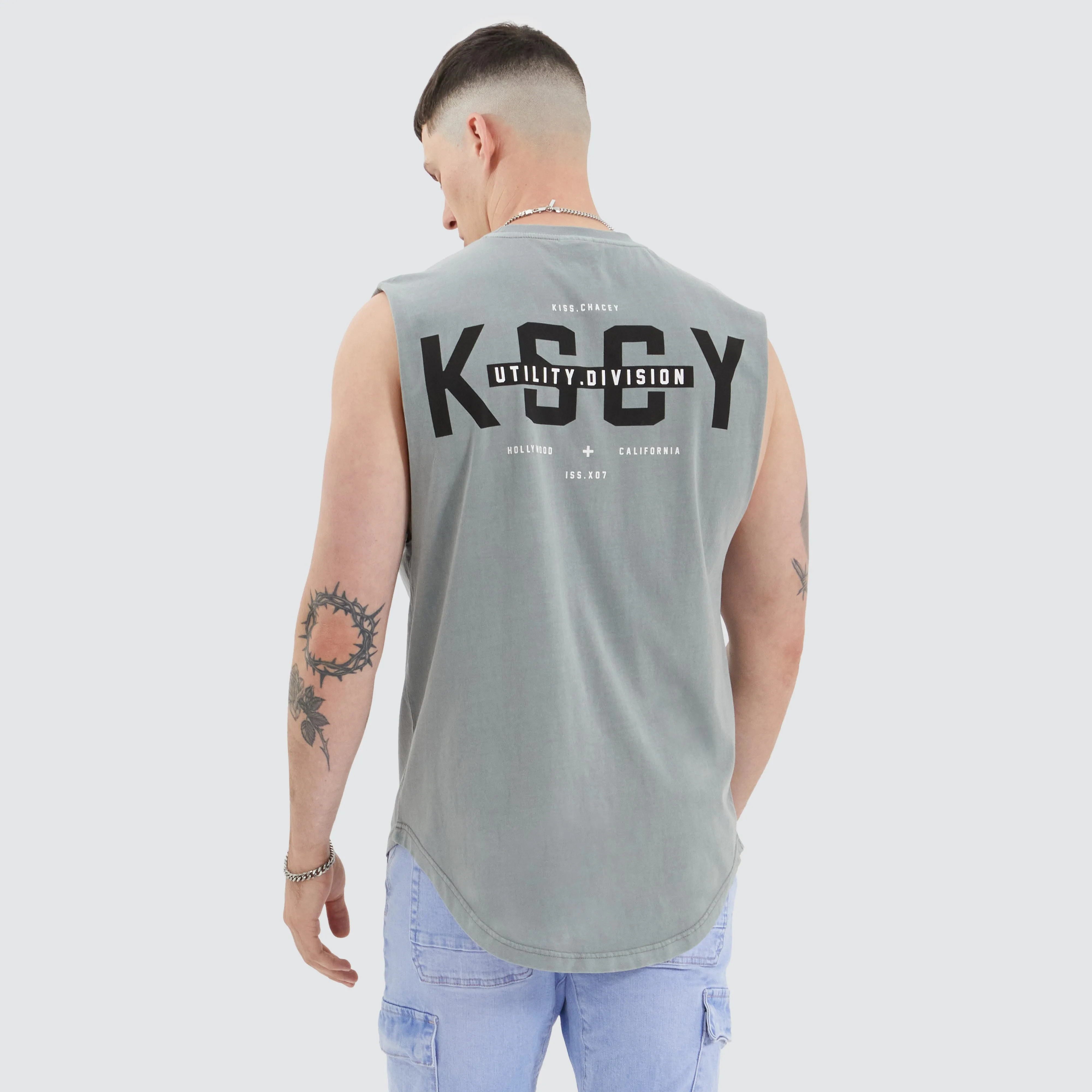 Divided Dual Curved Muscle Pigment Neutral Grey sold by edge clothing product image thumbnail 3