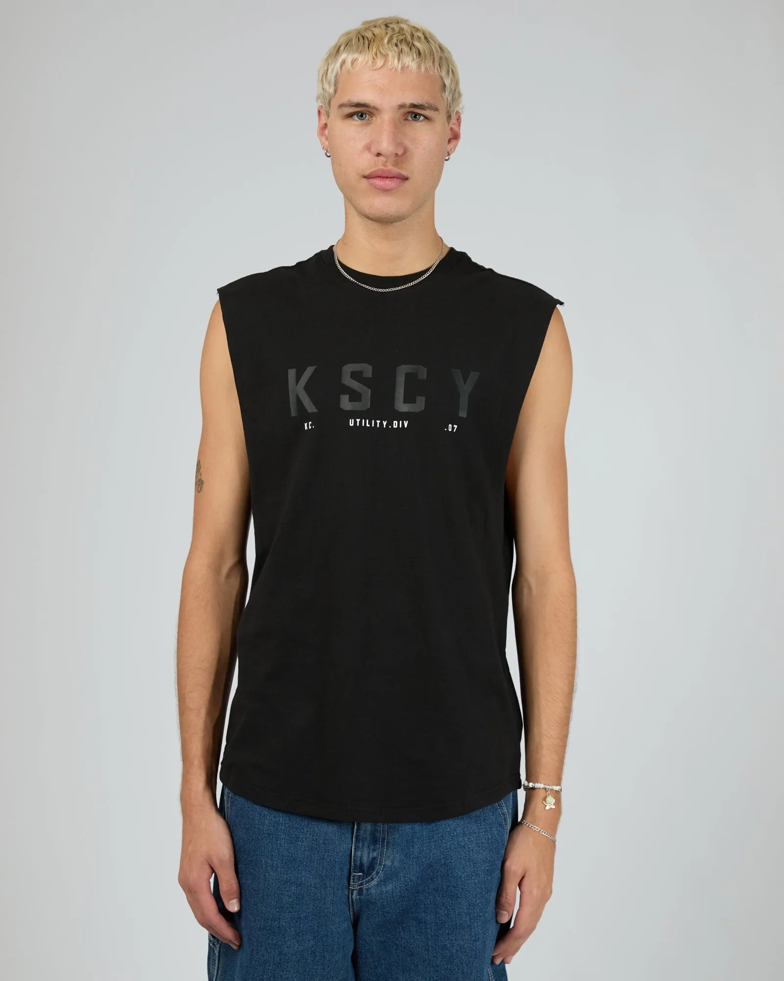 Penge Dual Curved Muscle Black sold by edge clothing product image thumbnail 3