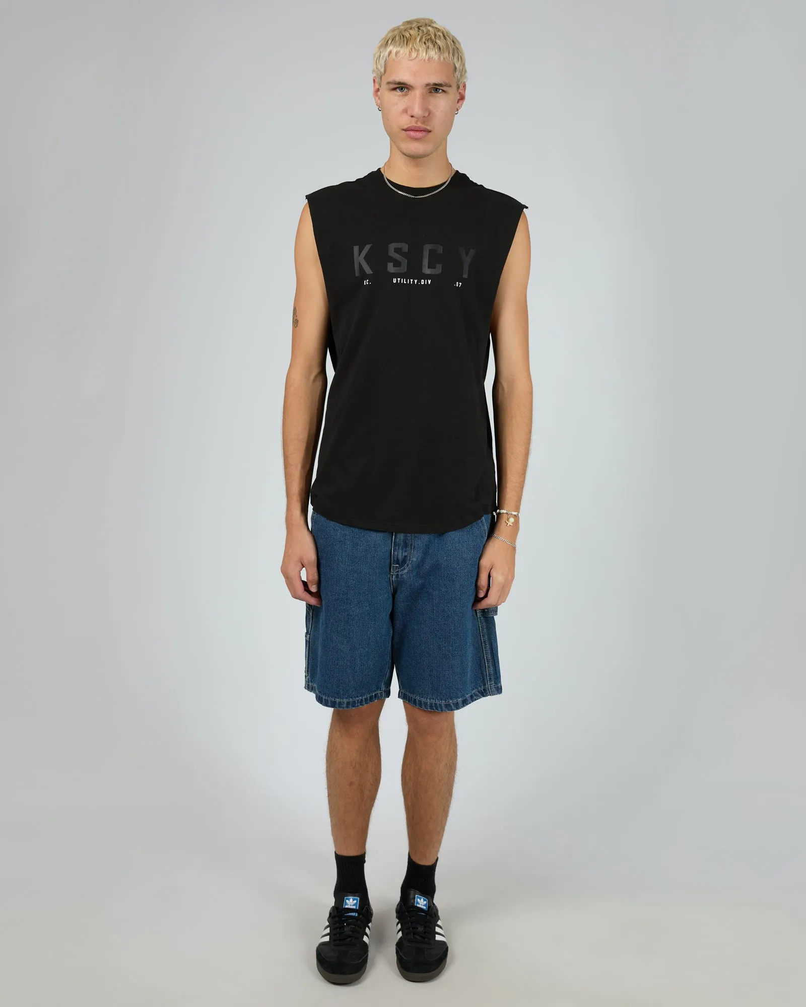 Penge Dual Curved Muscle Black sold by edge clothing