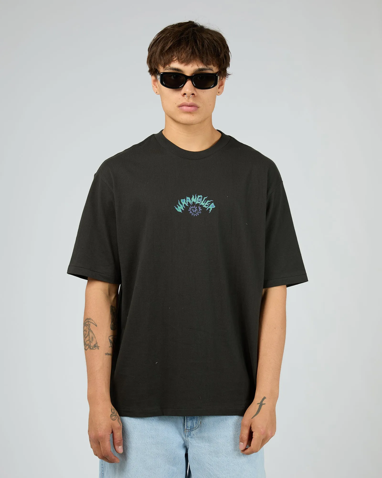Fossil Shell Slacket Tee Worn Black sold by edge clothing product image thumbnail 3