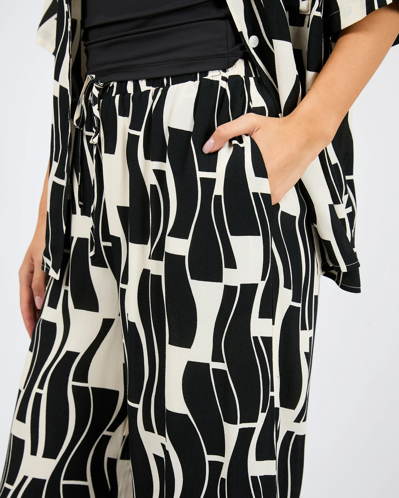 Estelle Pant Print sold by edge clothing product image thumbnail 4