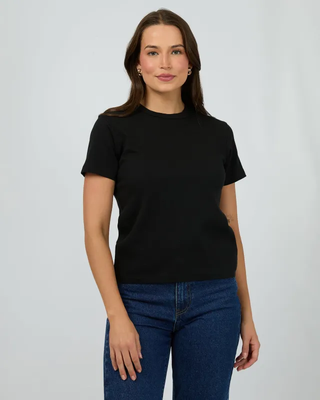 Regular Tee Black made by edge clothing